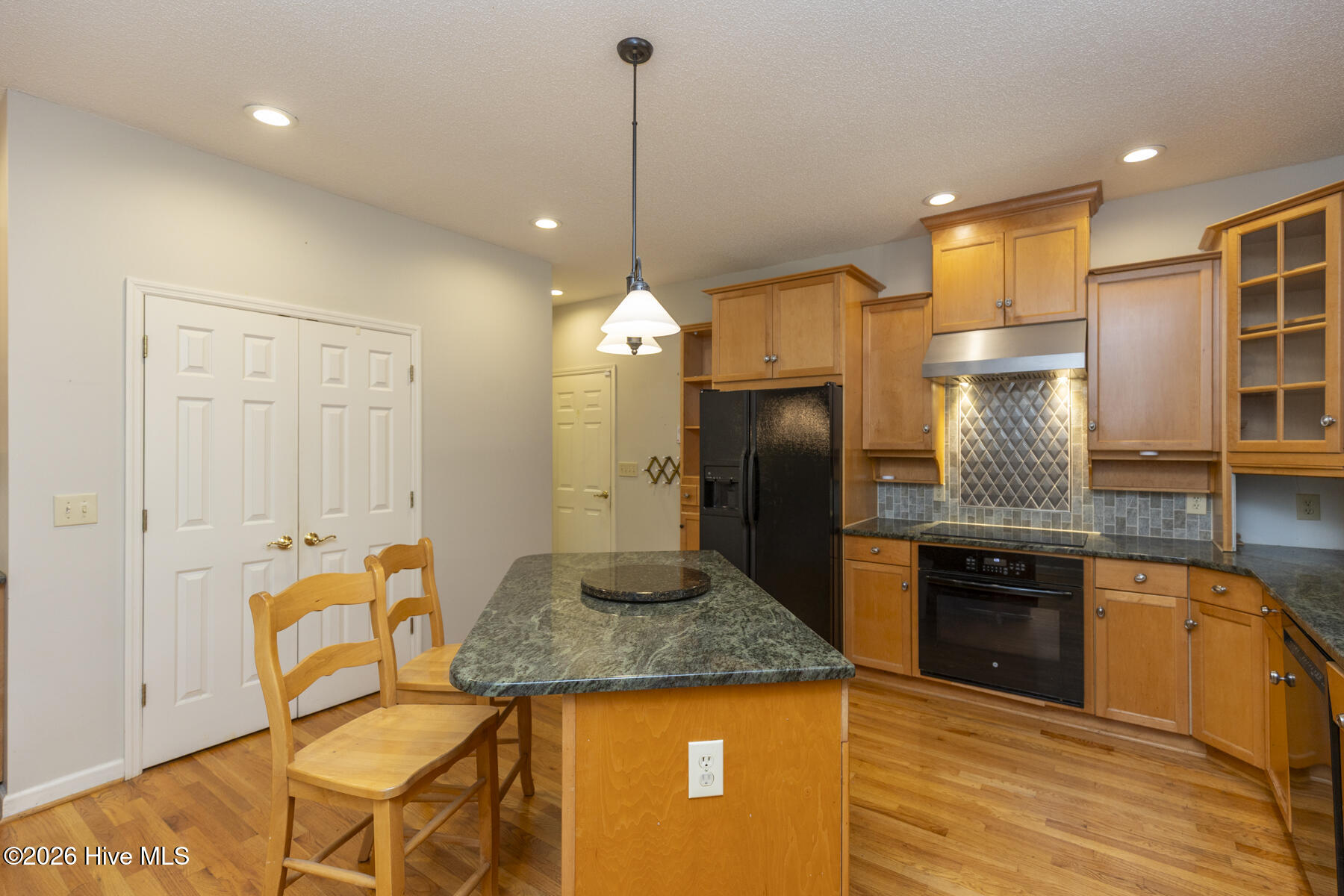 253 Devonshire Avenue W