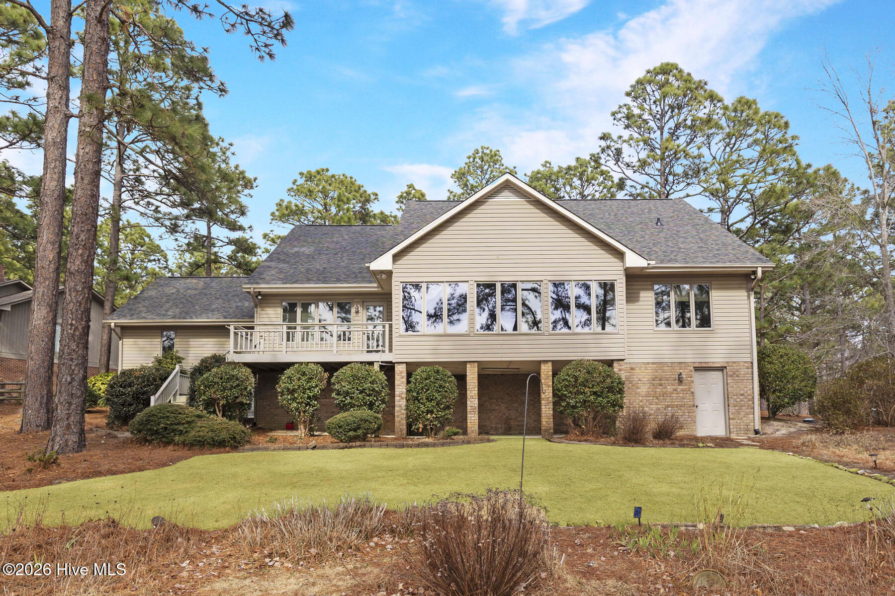 253 Devonshire Avenue W