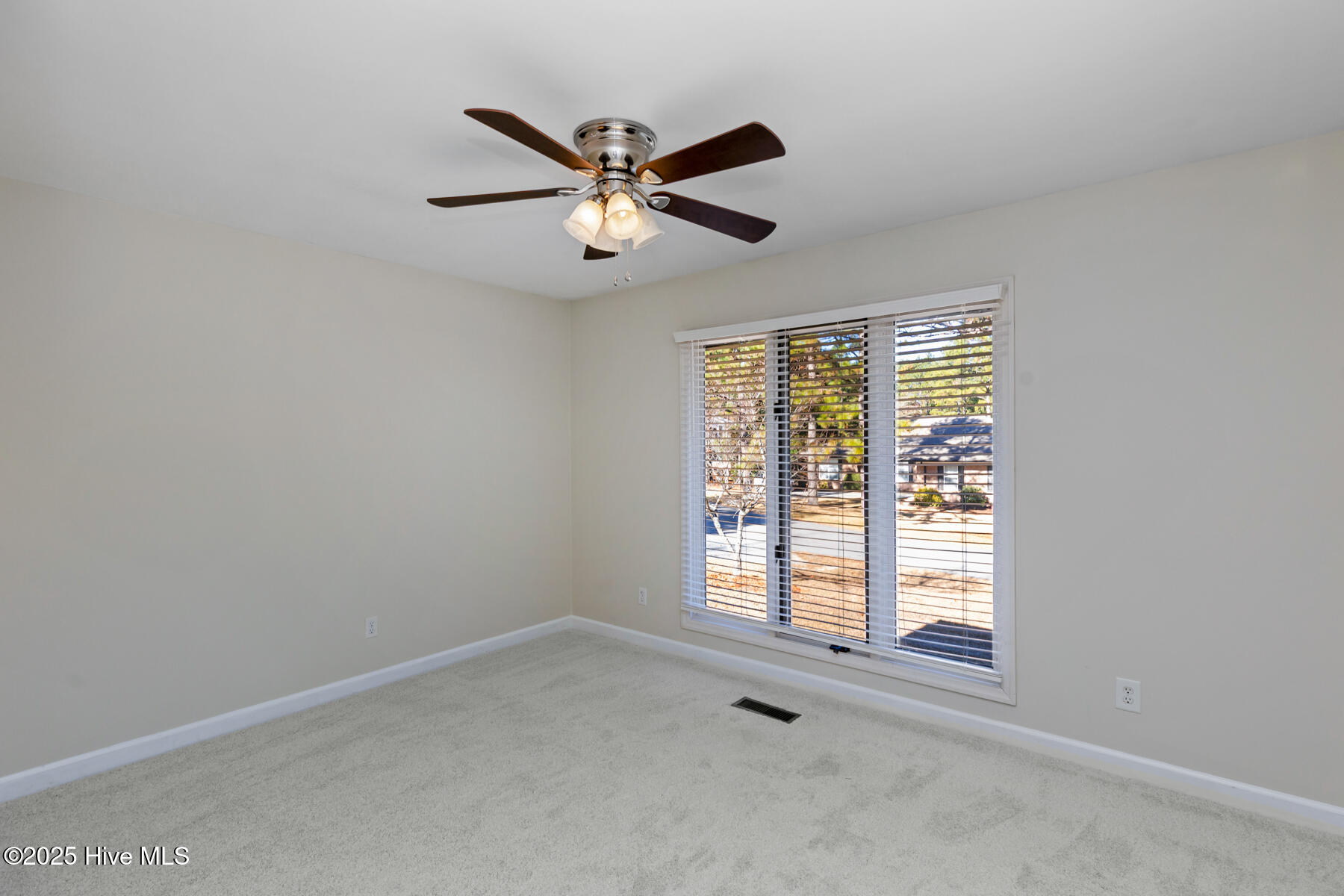 6 Halter Place
