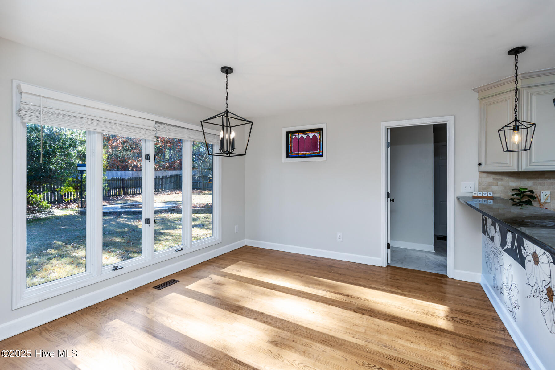 6 Halter Place