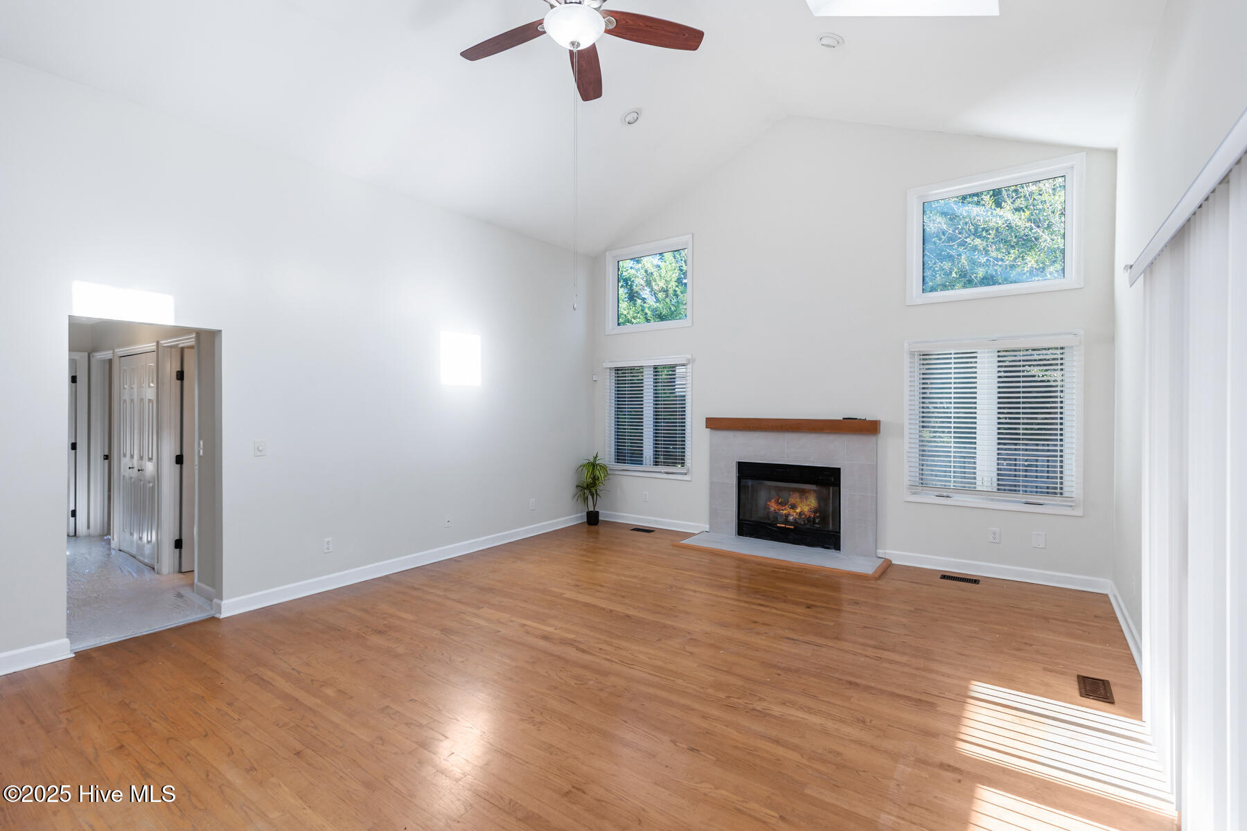 6 Halter Place