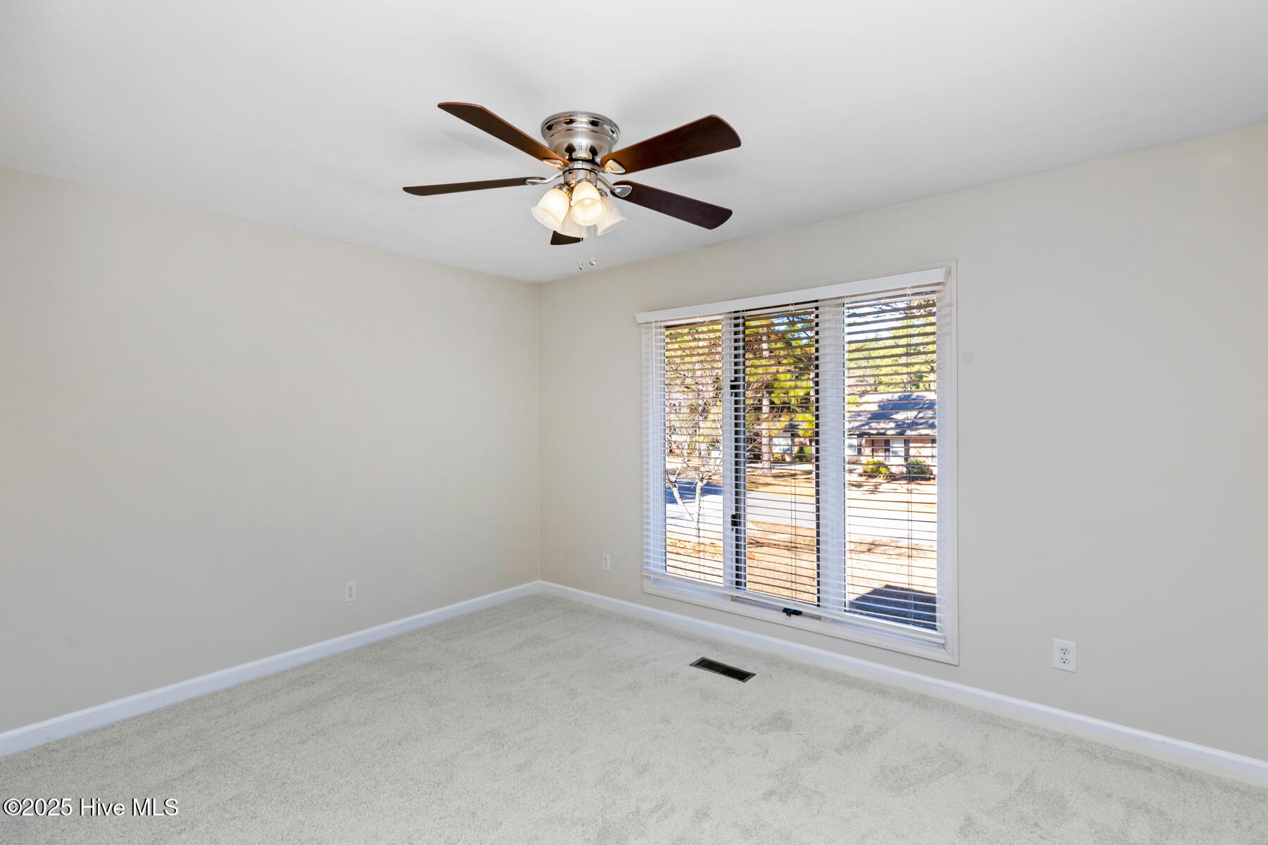 6 Halter Place