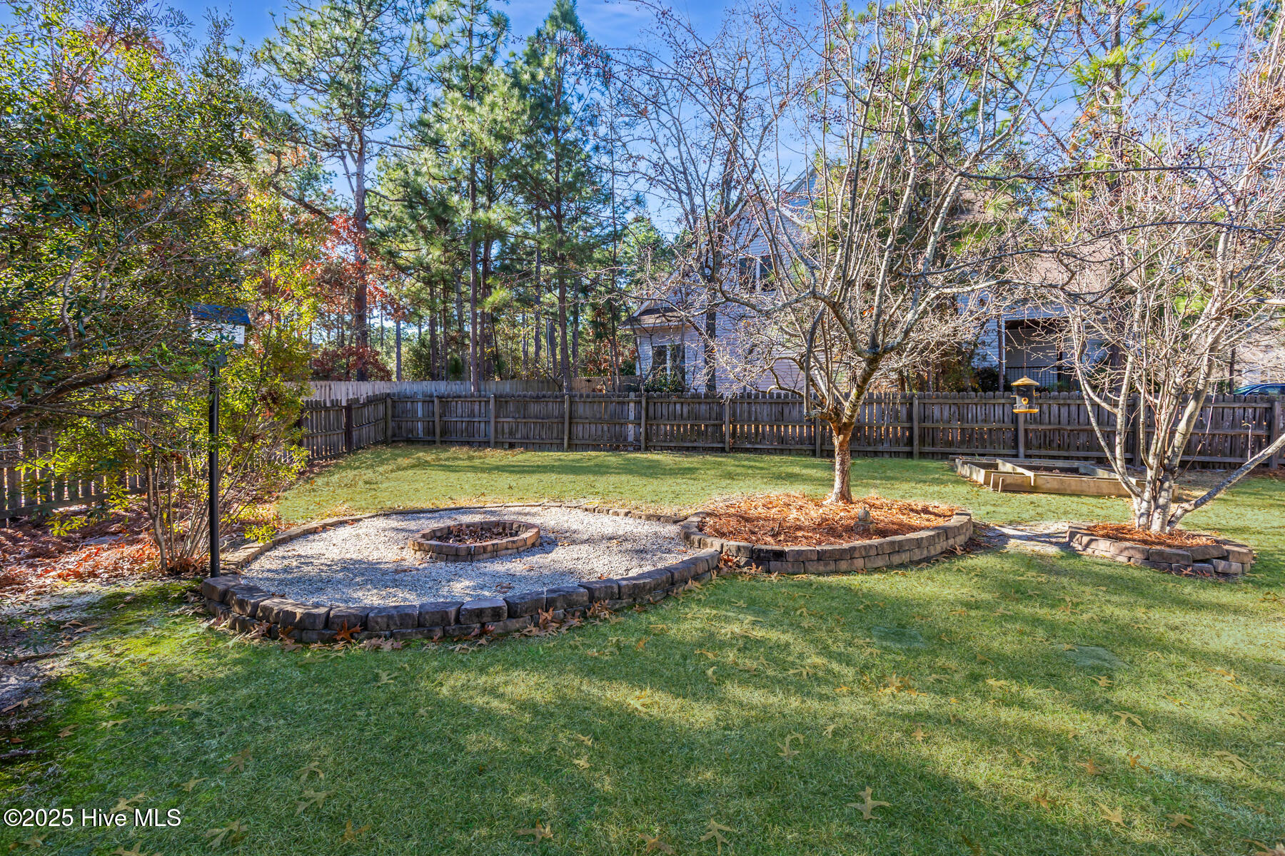 6 Halter Place