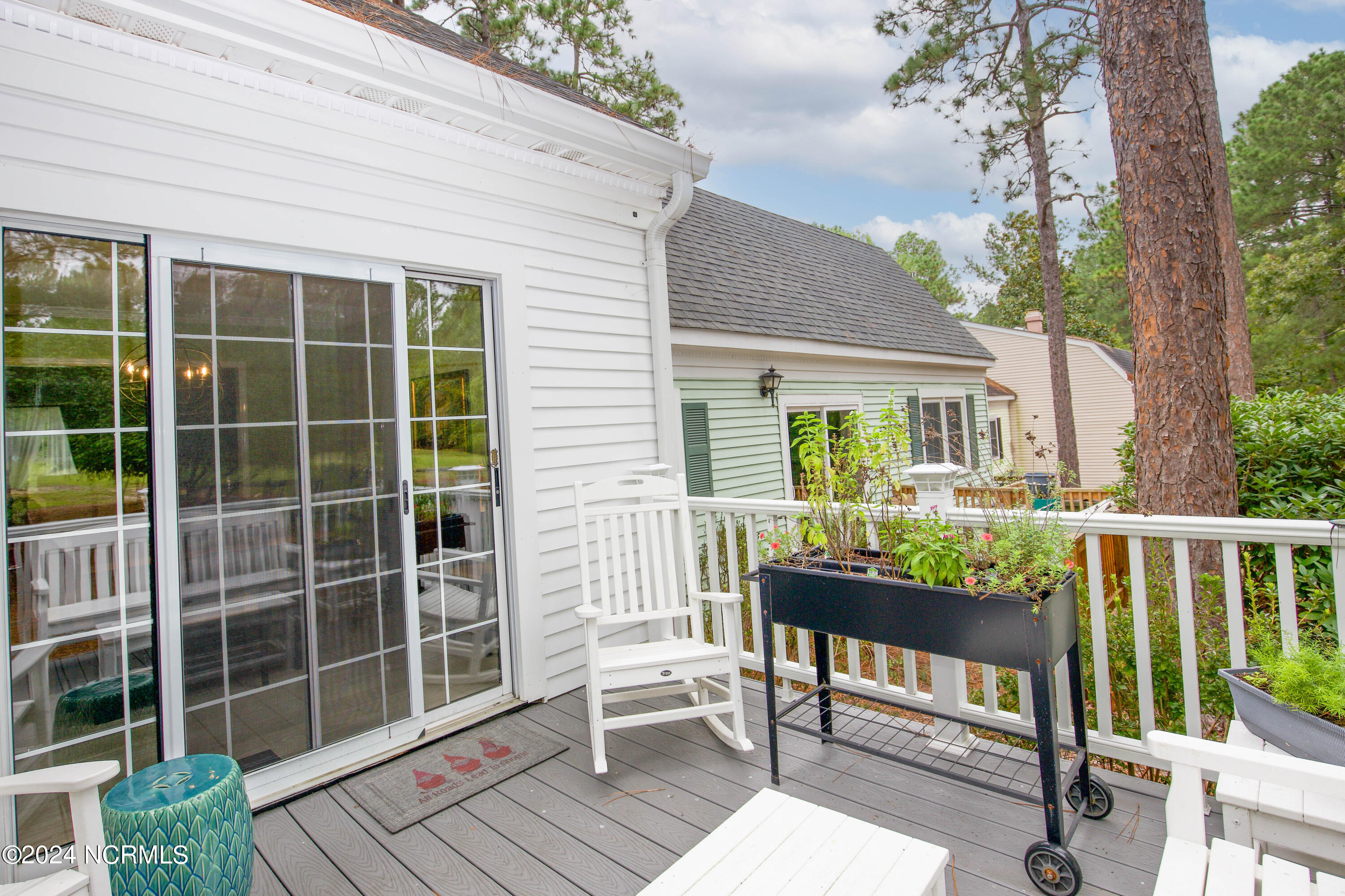 2 Colonial Pines Circle