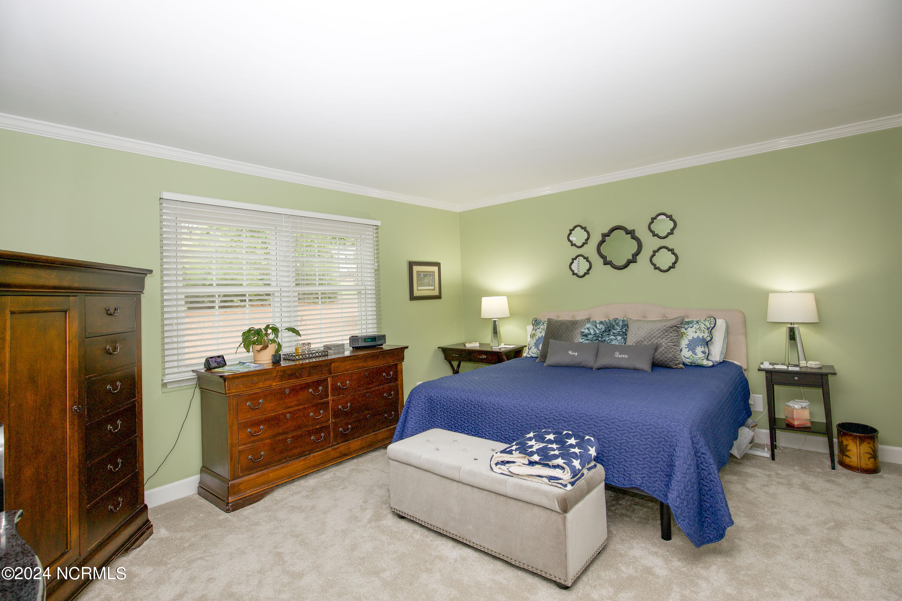 2 Colonial Pines Circle