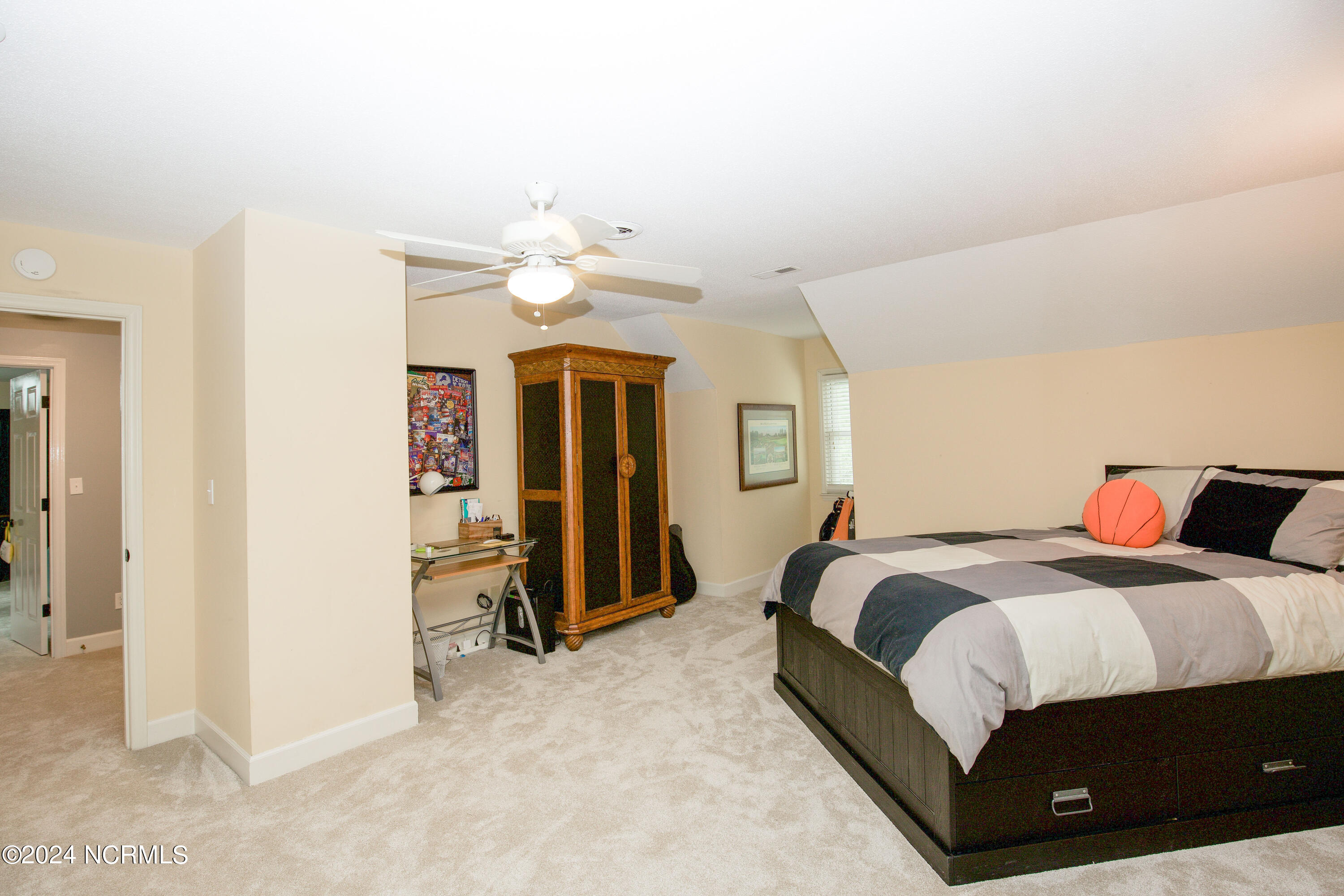2 Colonial Pines Circle