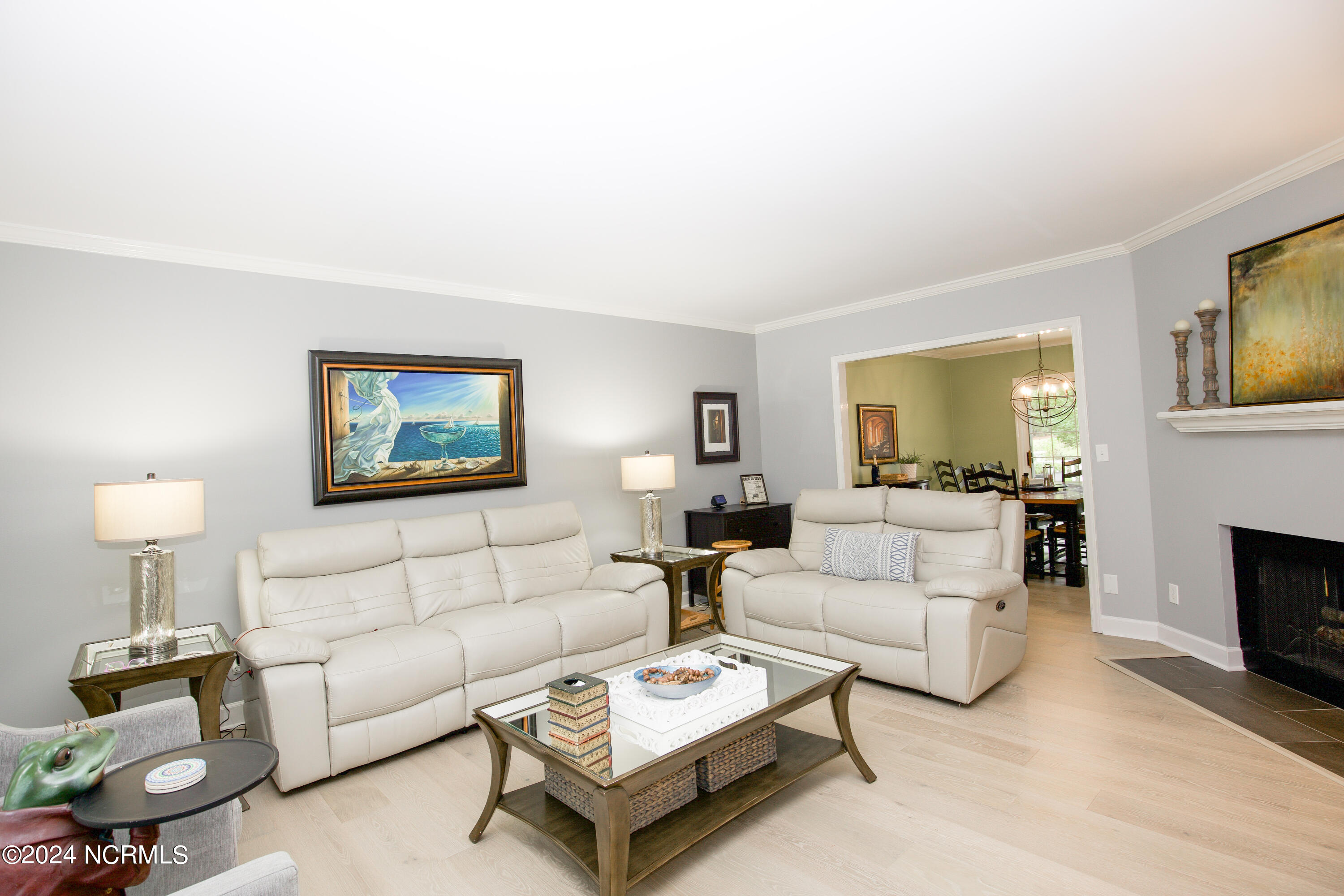 2 Colonial Pines Circle