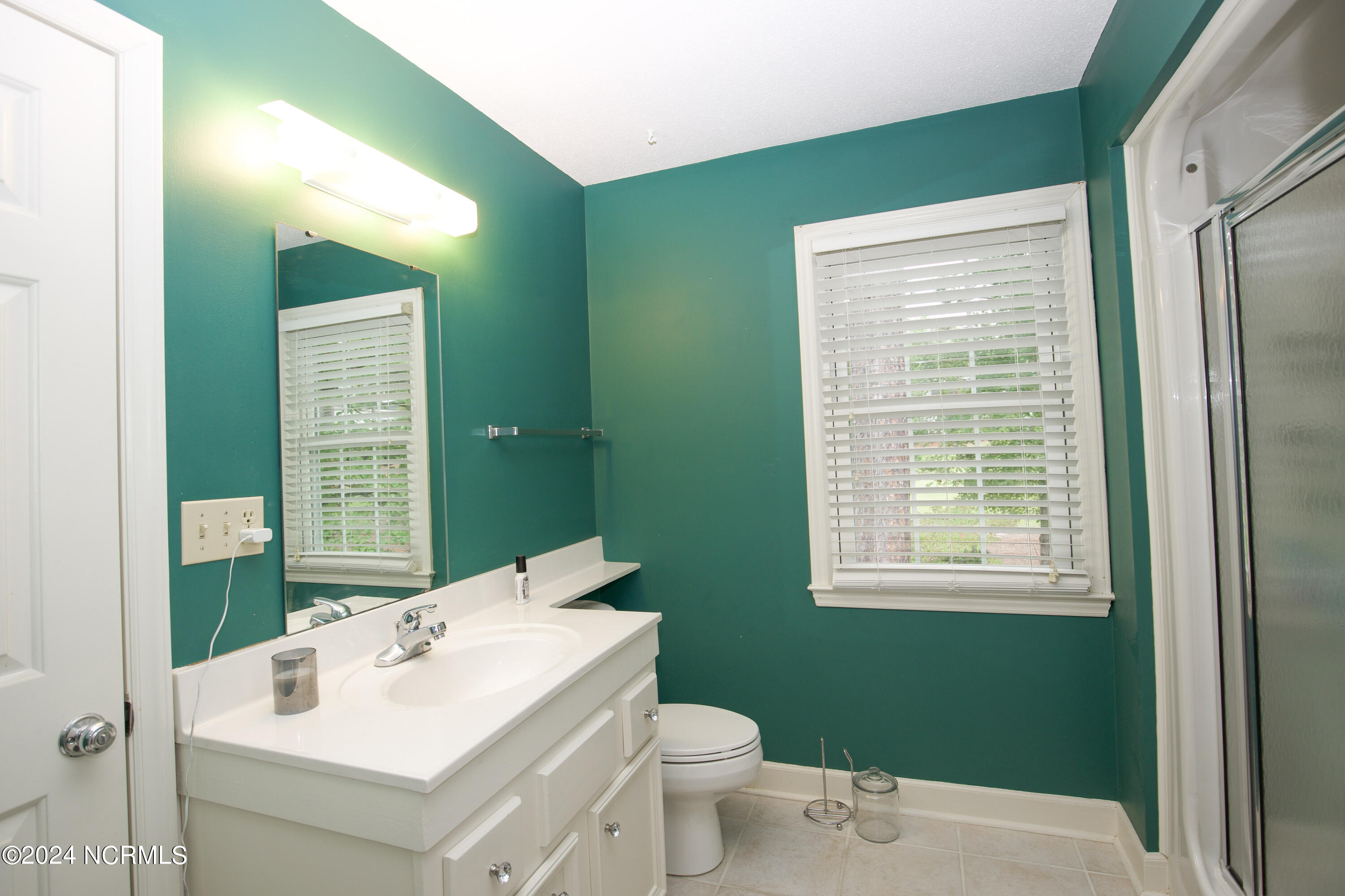 2 Colonial Pines Circle