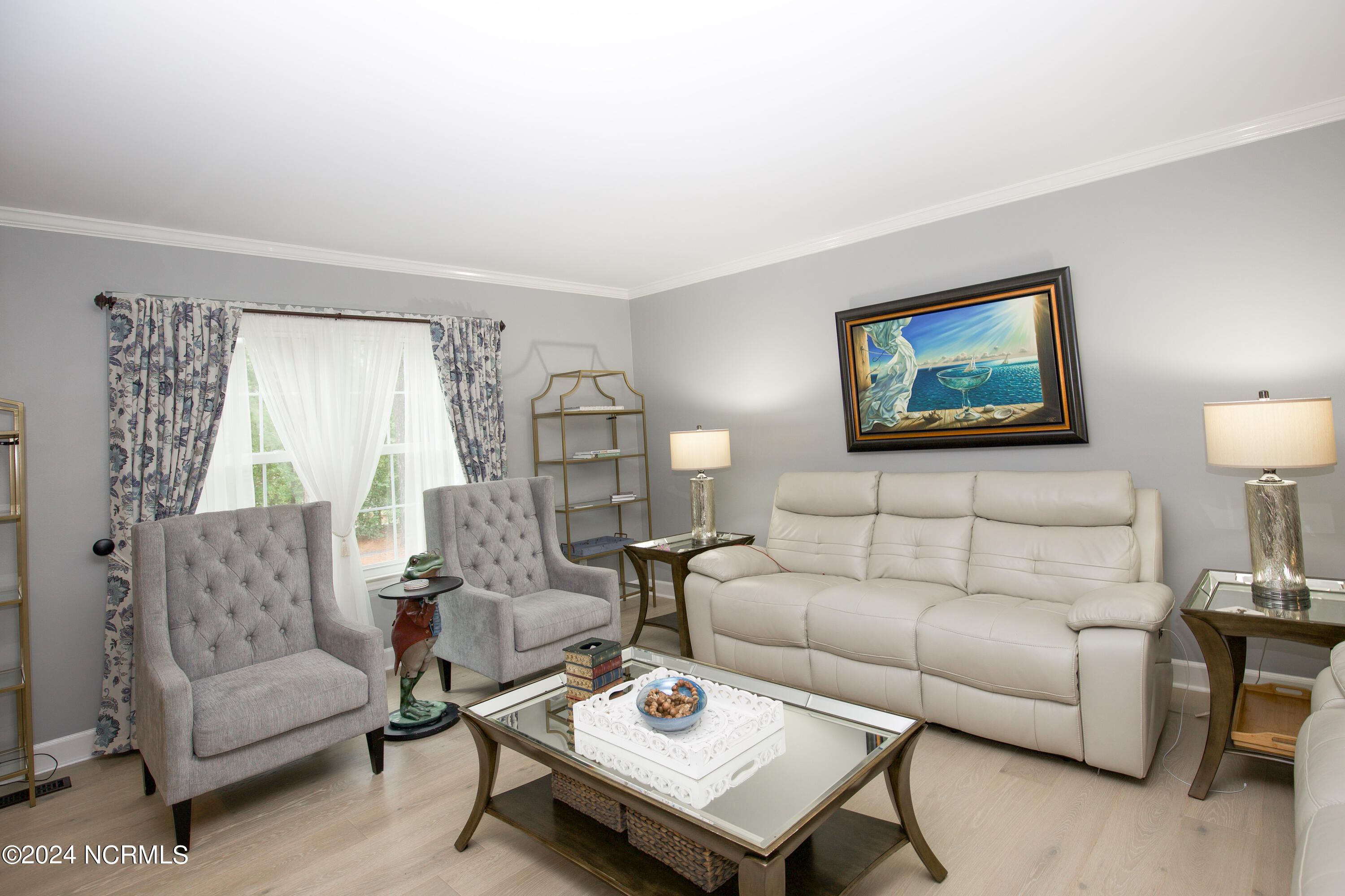 2 Colonial Pines Circle