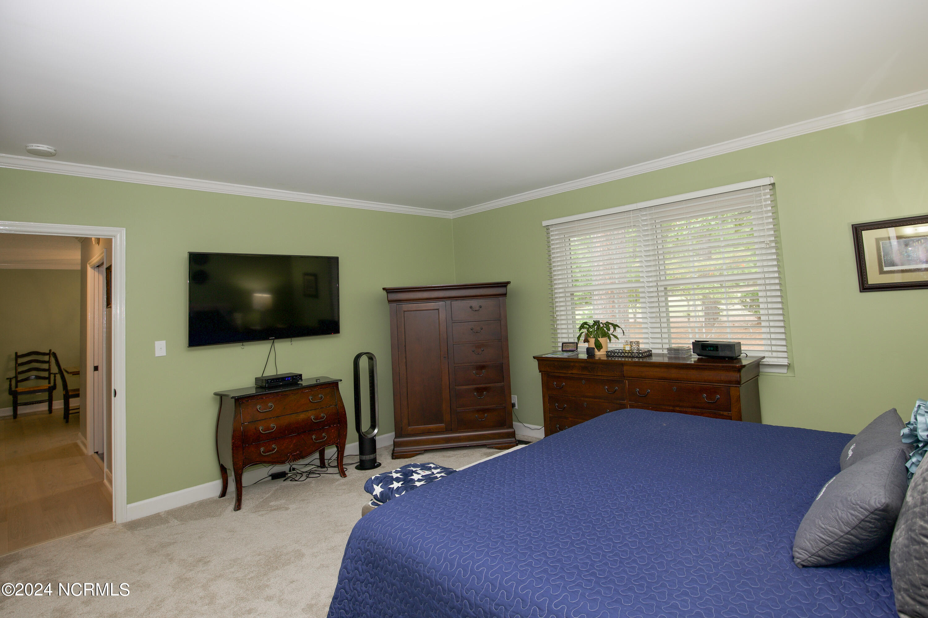 2 Colonial Pines Circle