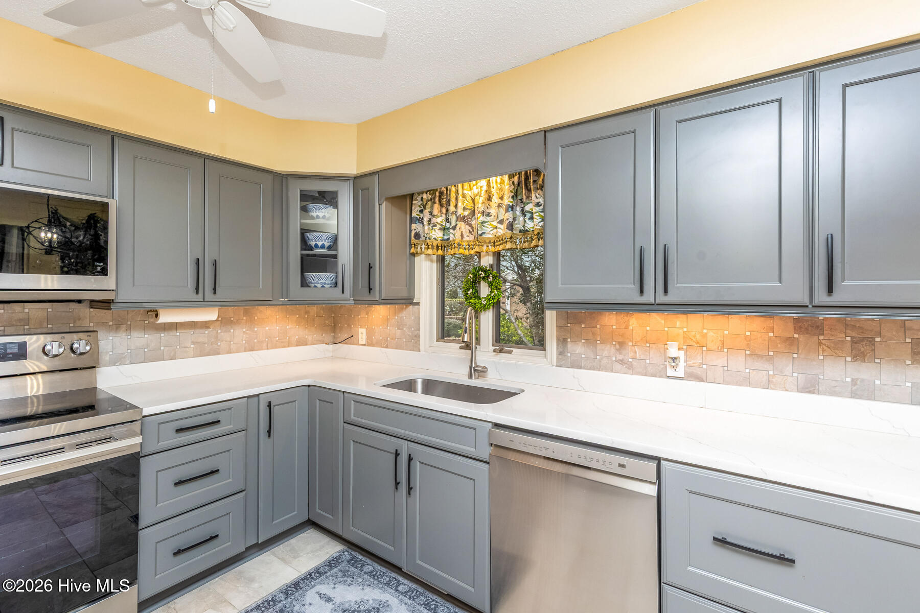 6 Belair Court