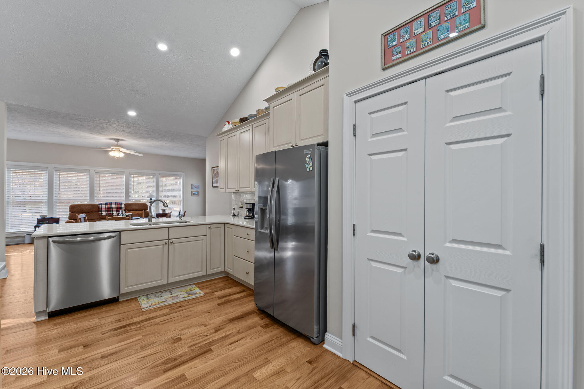 121 Sakonnet Trail