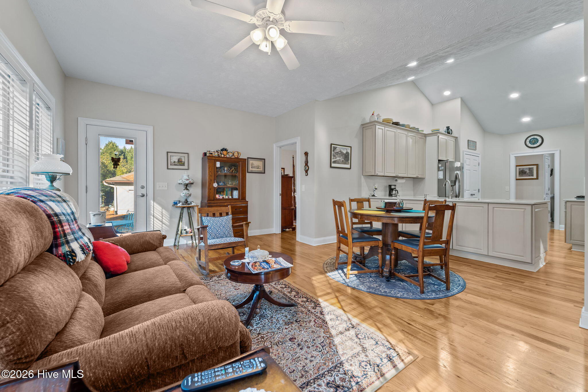 121 Sakonnet Trail