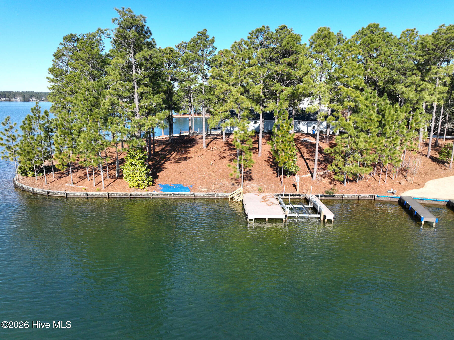 105 3270 Mace Point