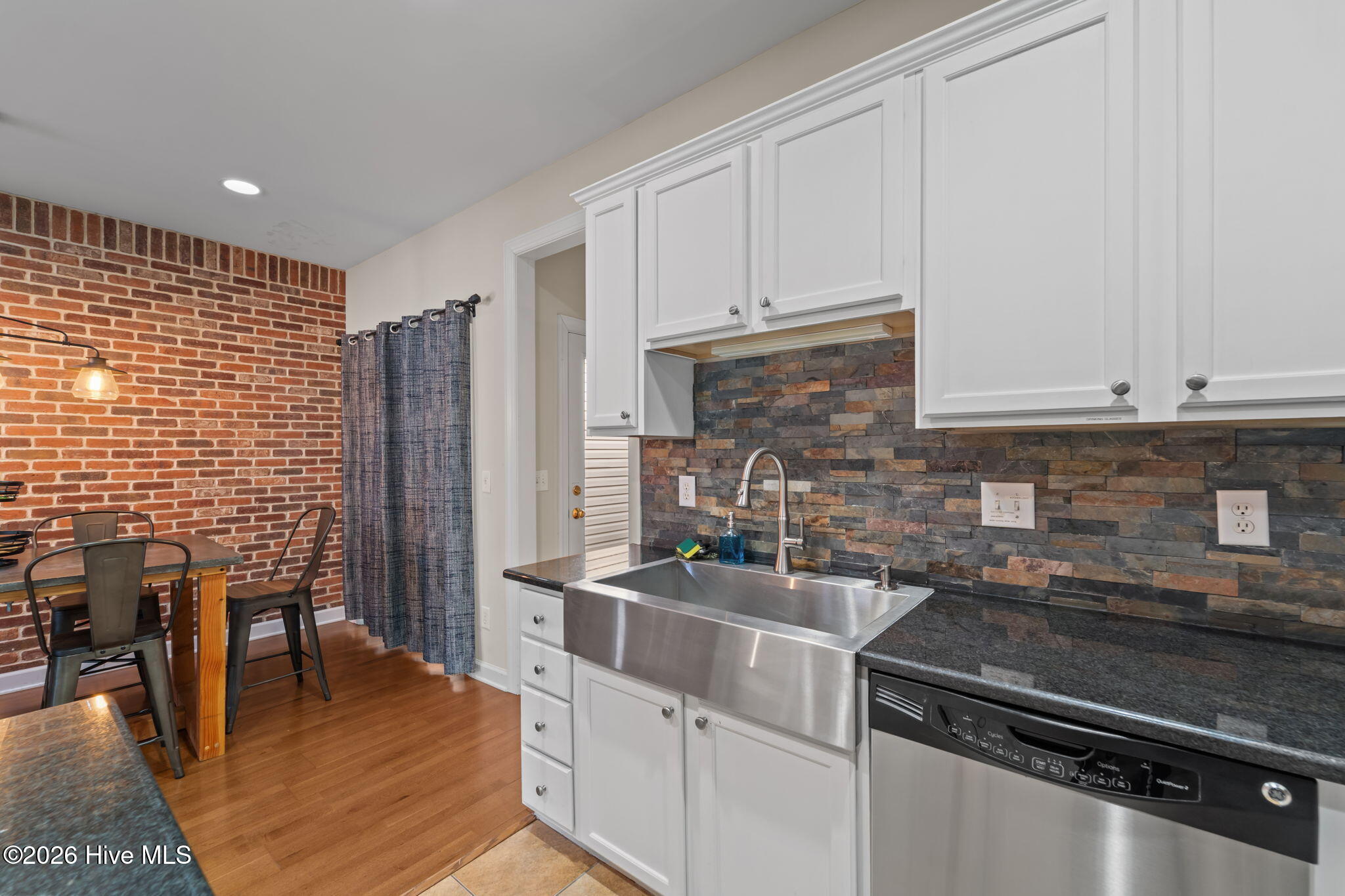 255 E Delaware Avenue Unit F