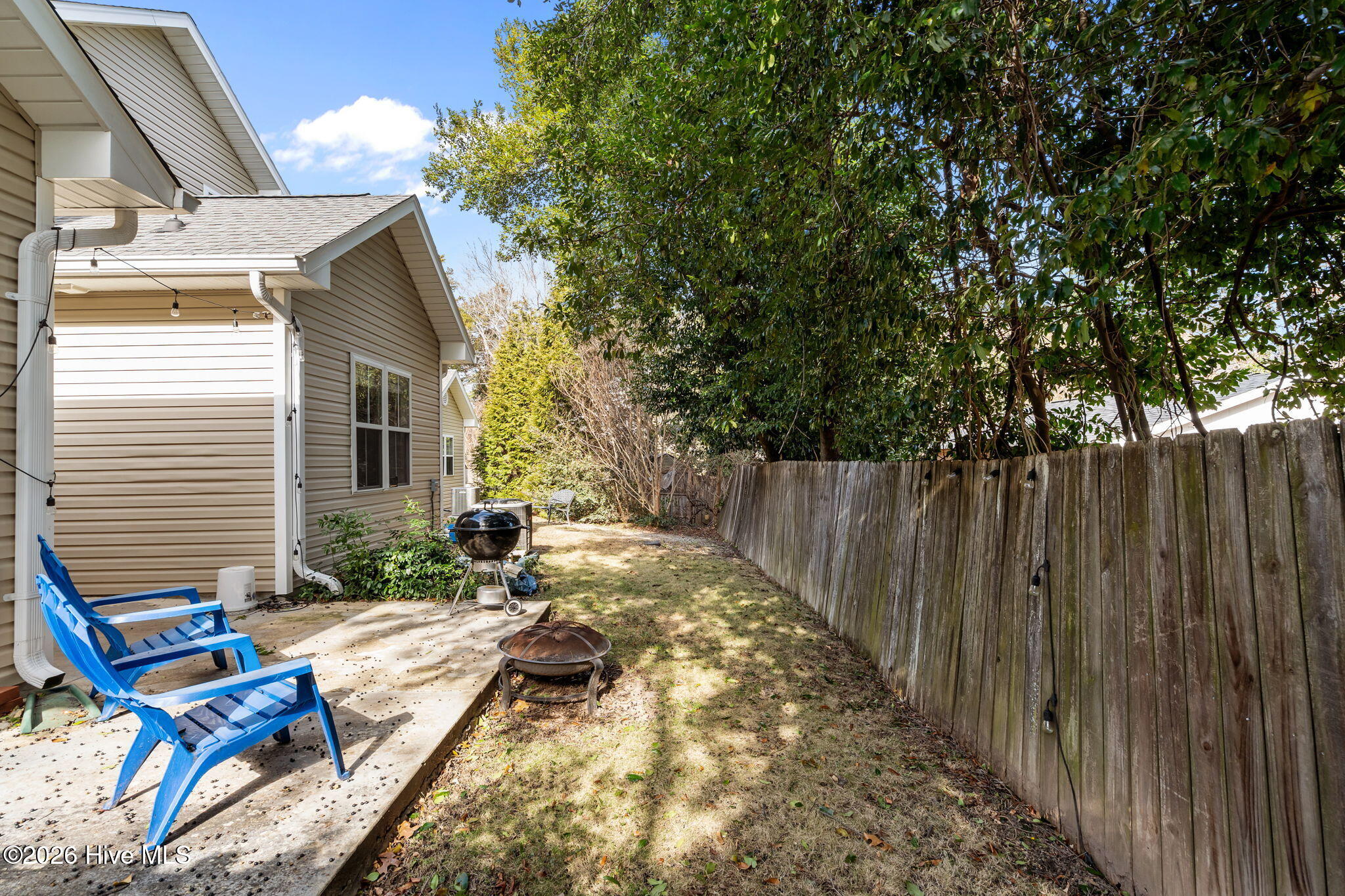 255 E Delaware Avenue Unit F