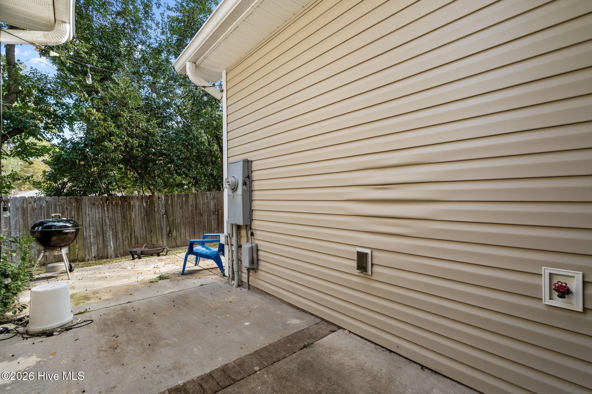255 E Delaware Avenue Unit F
