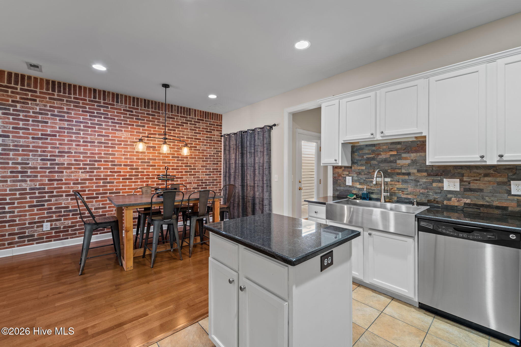 255 E Delaware Avenue Unit F
