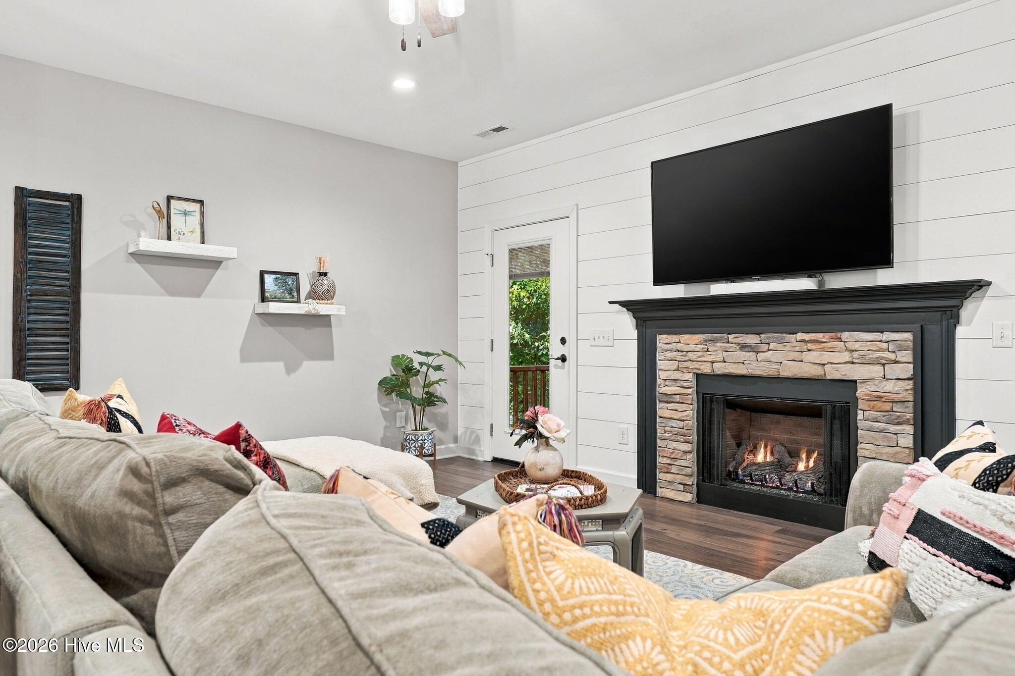 220 Sugar Pine Drive