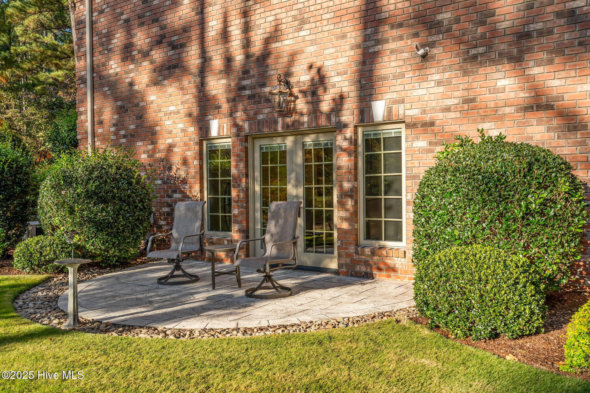 11 Whithorn Court