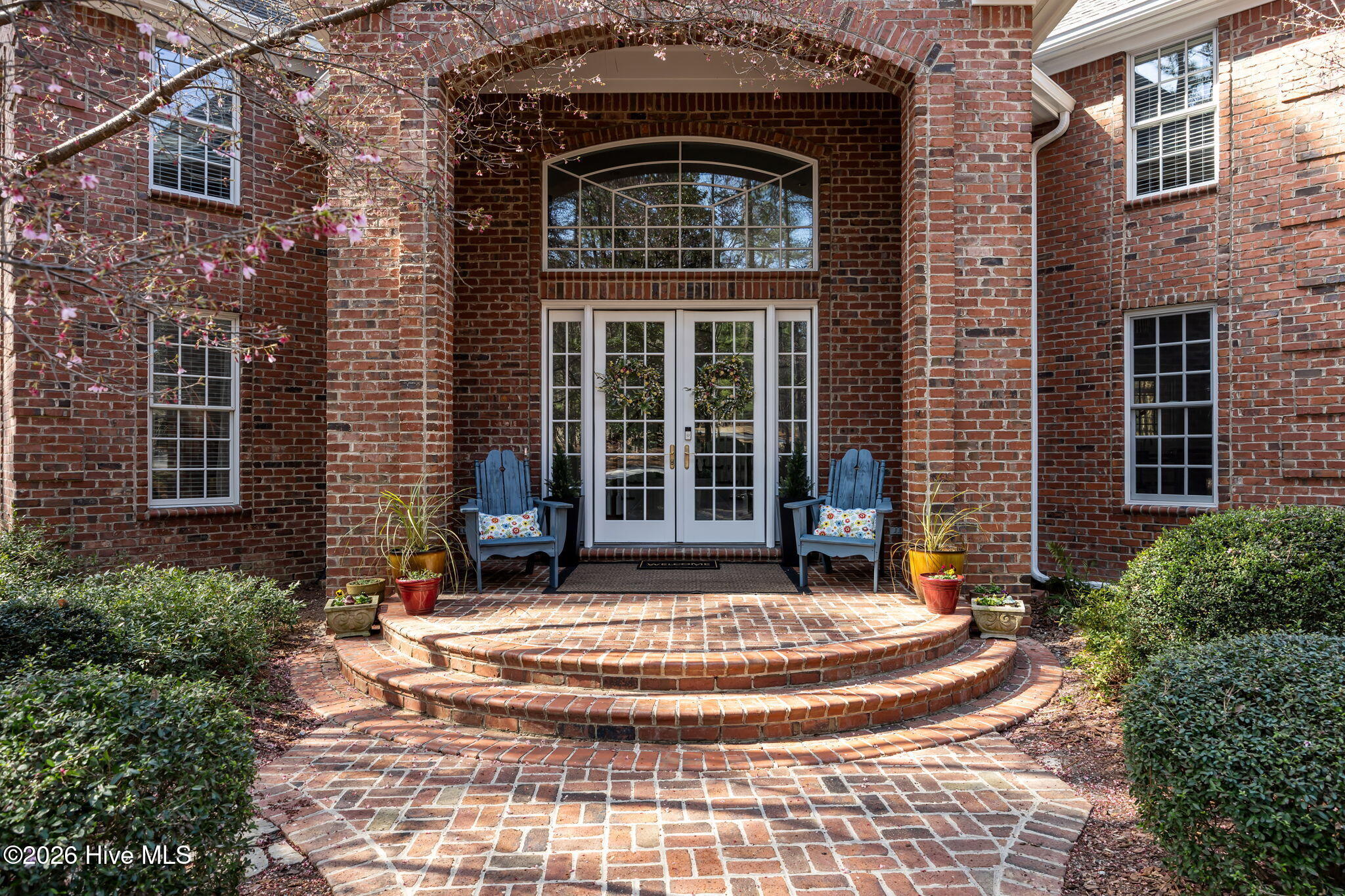 32 Glenbarr Court