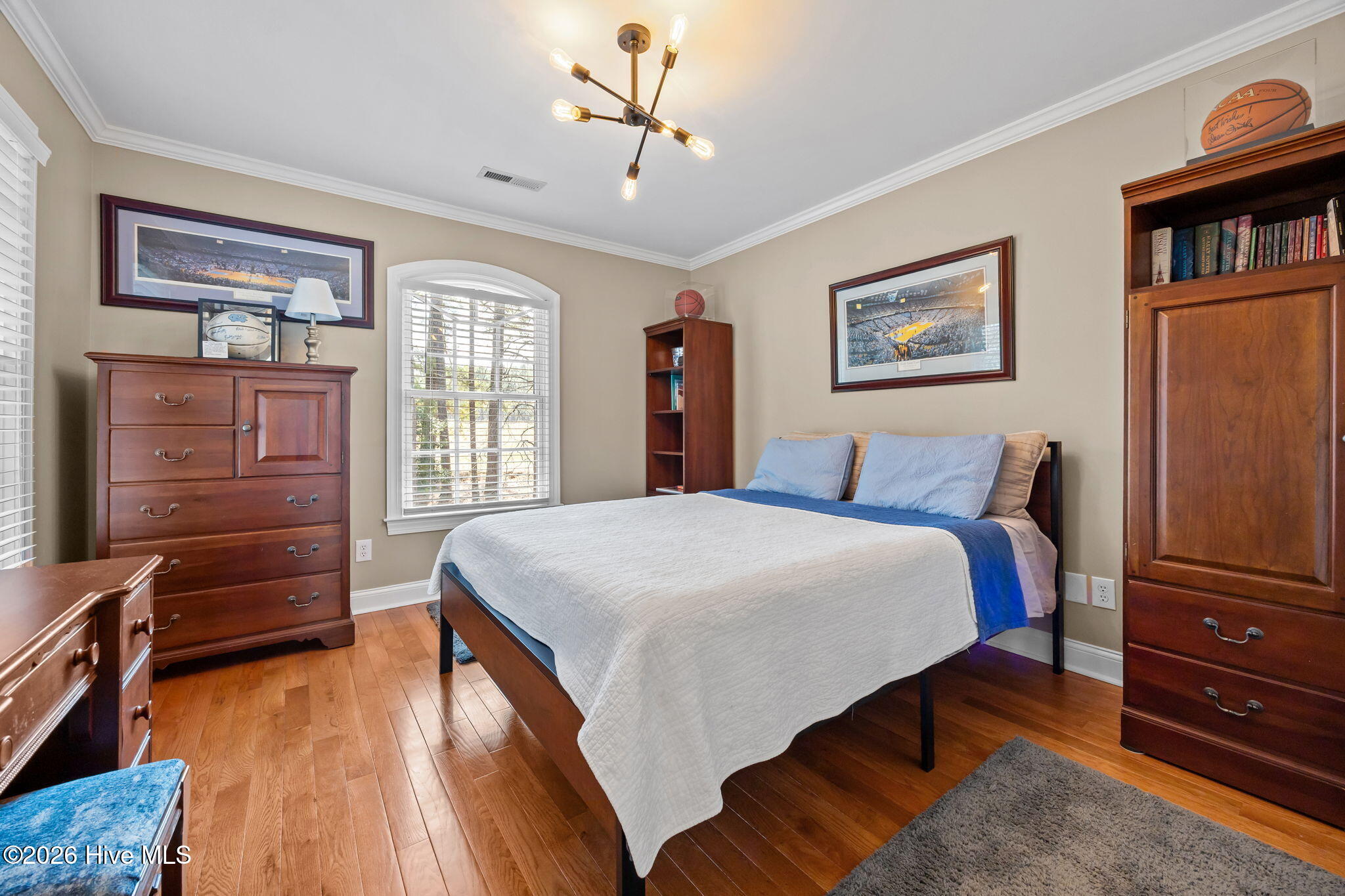 32 Glenbarr Court