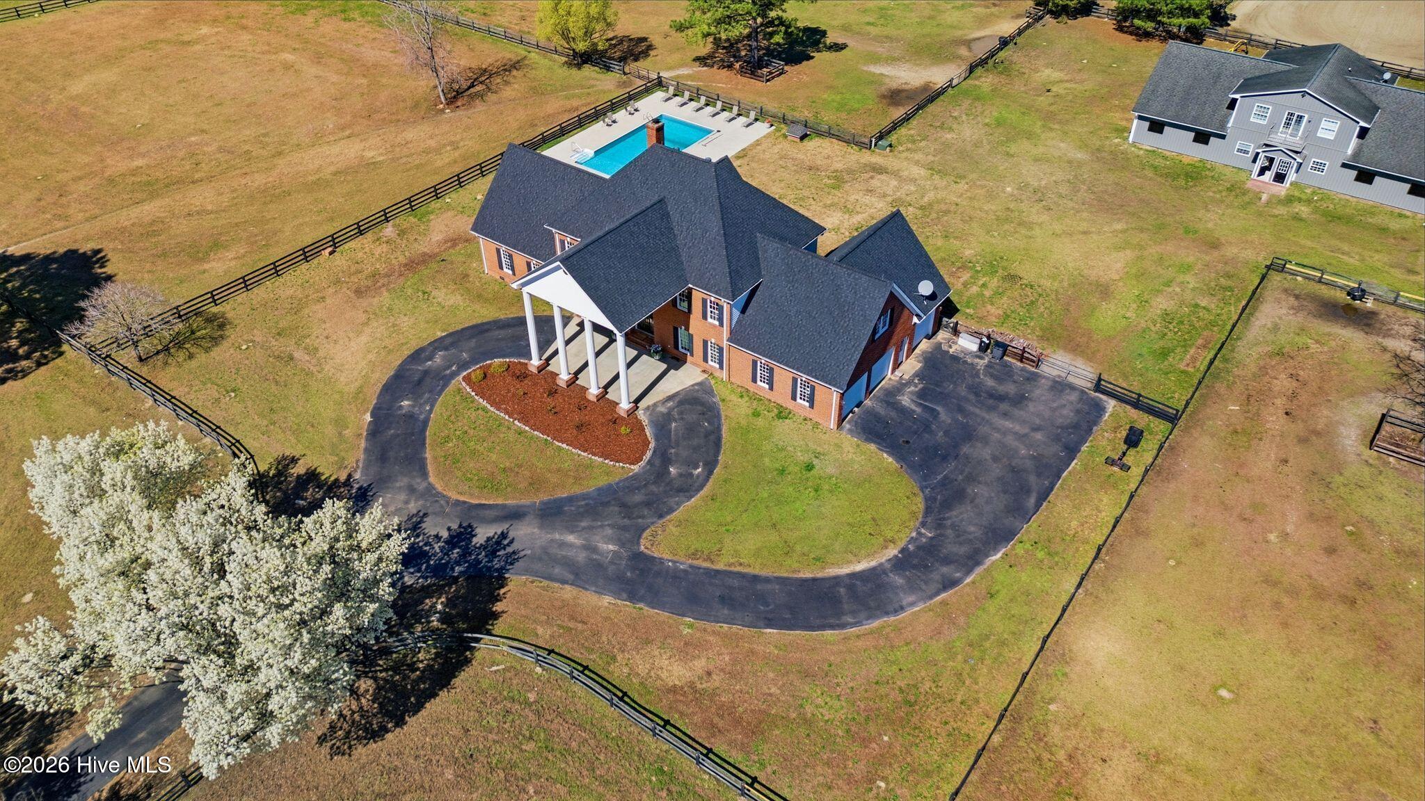 860 Lakebay Road