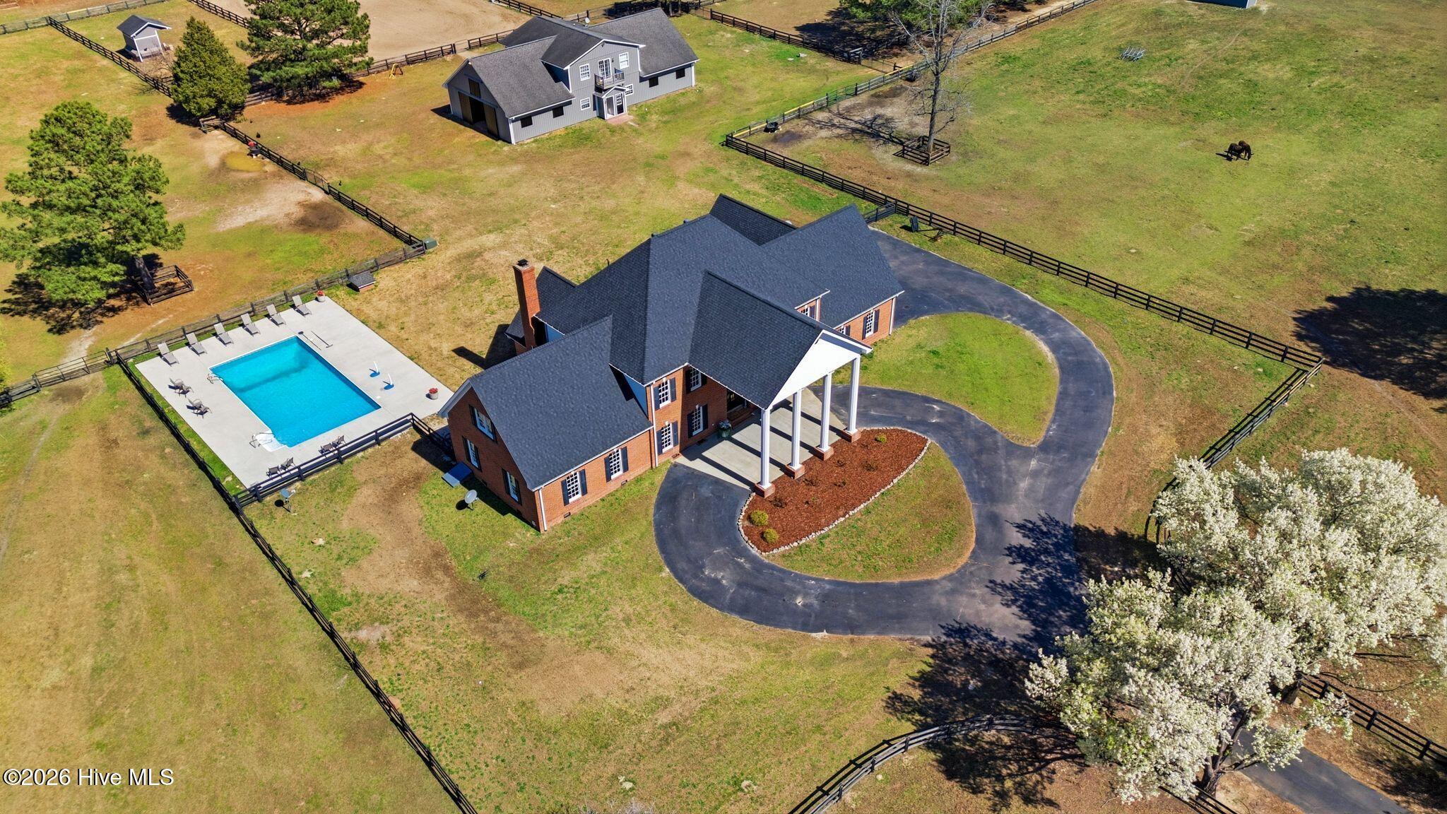 860 Lakebay Road
