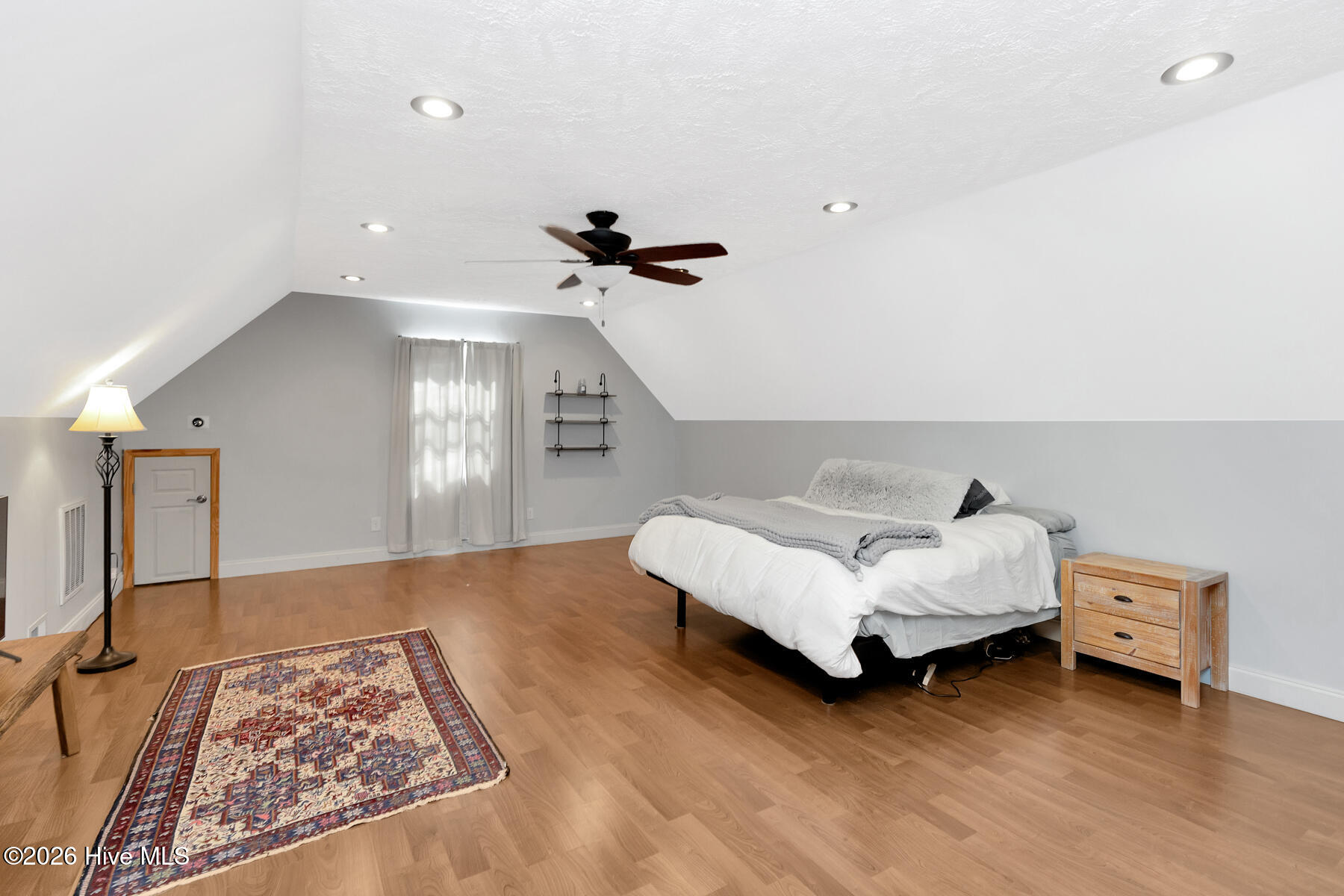 4609 Lobelia Road
