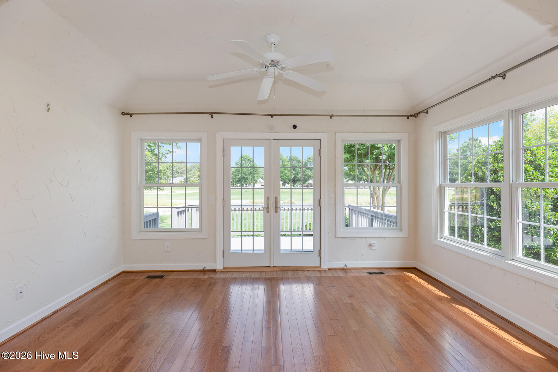 513 Cottage Lane