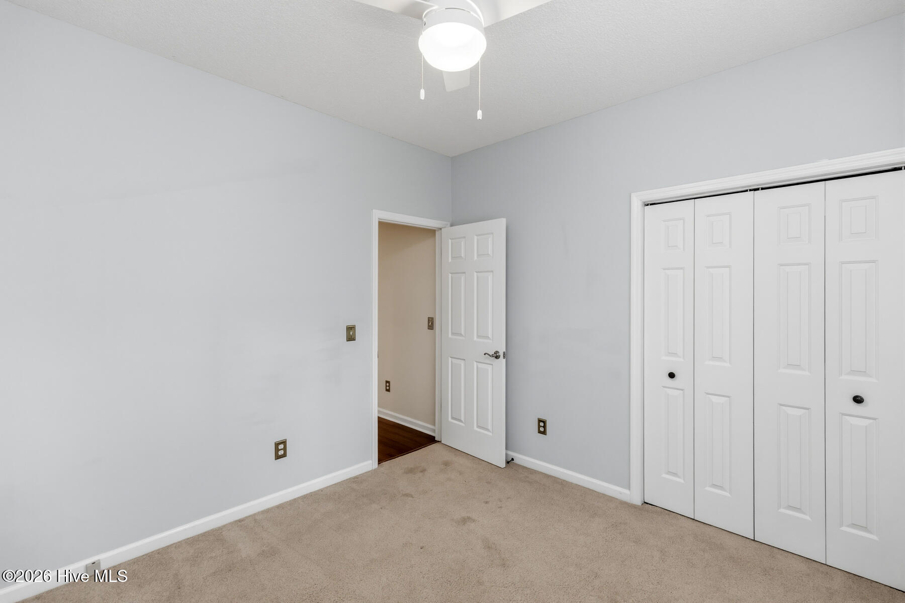 9 Riviera Drive