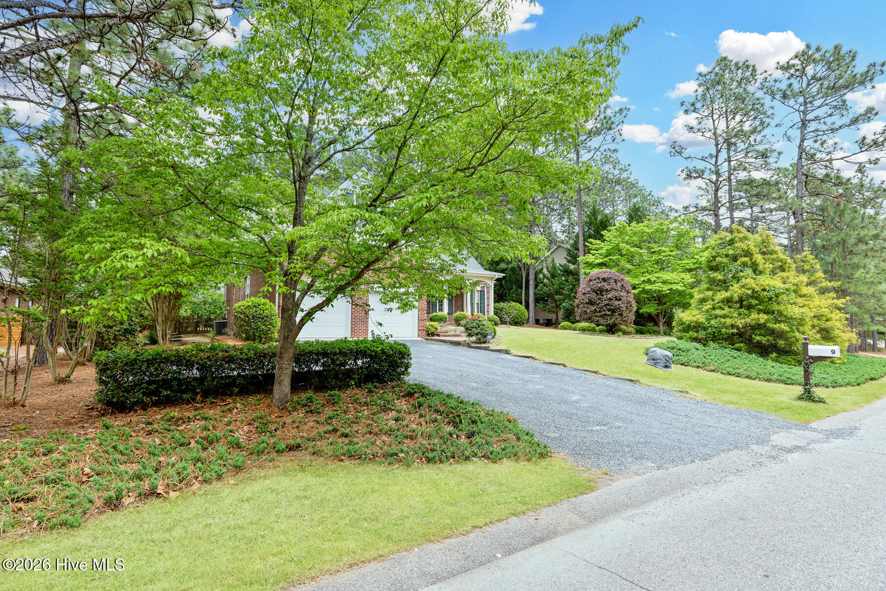 9 Riviera Drive