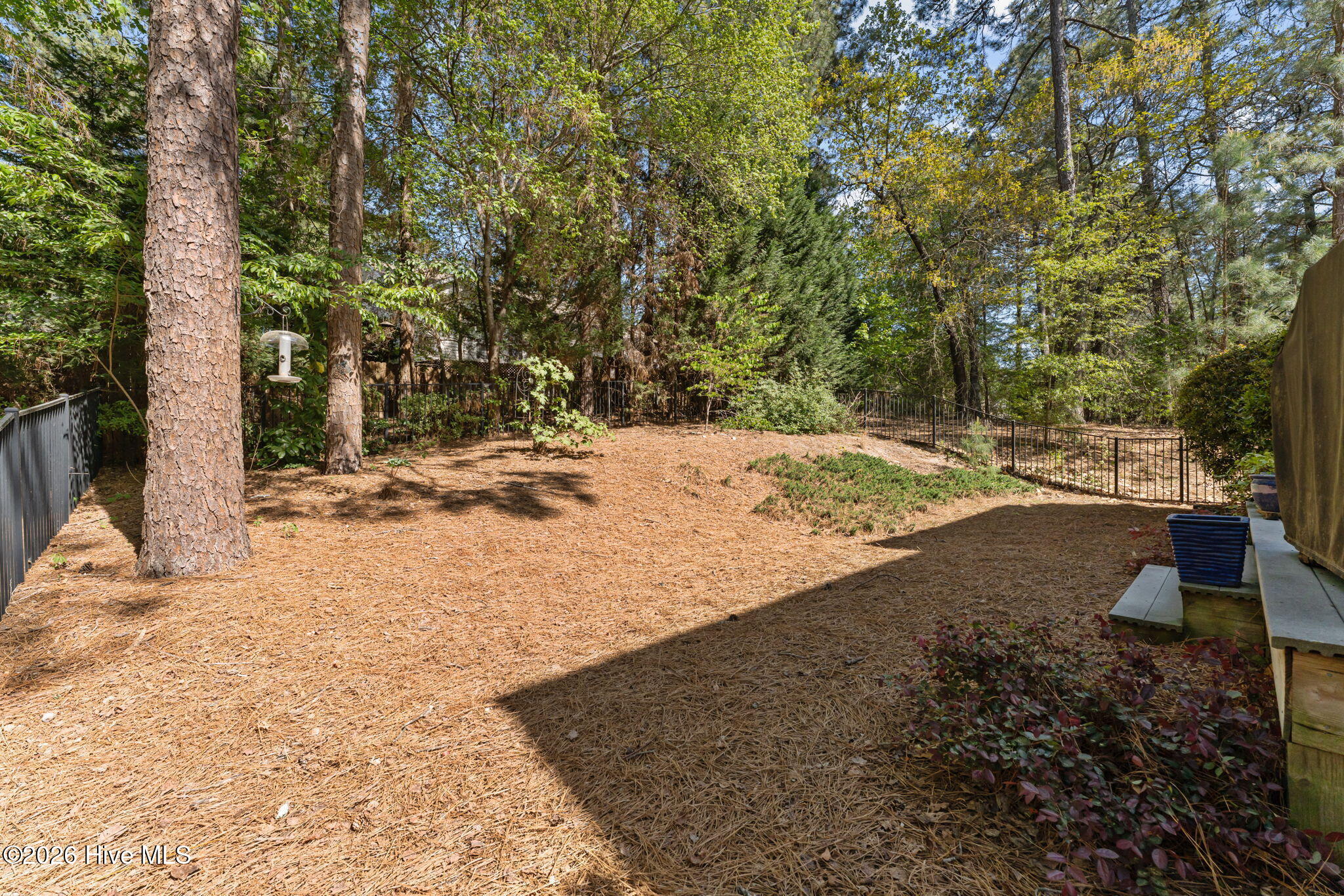 120 Lake View Drive E