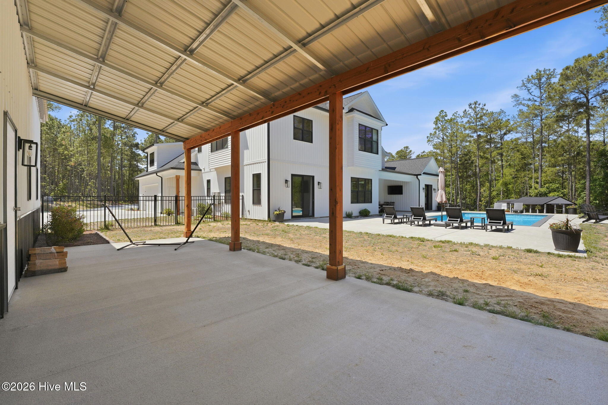 655 Tufts Vista
