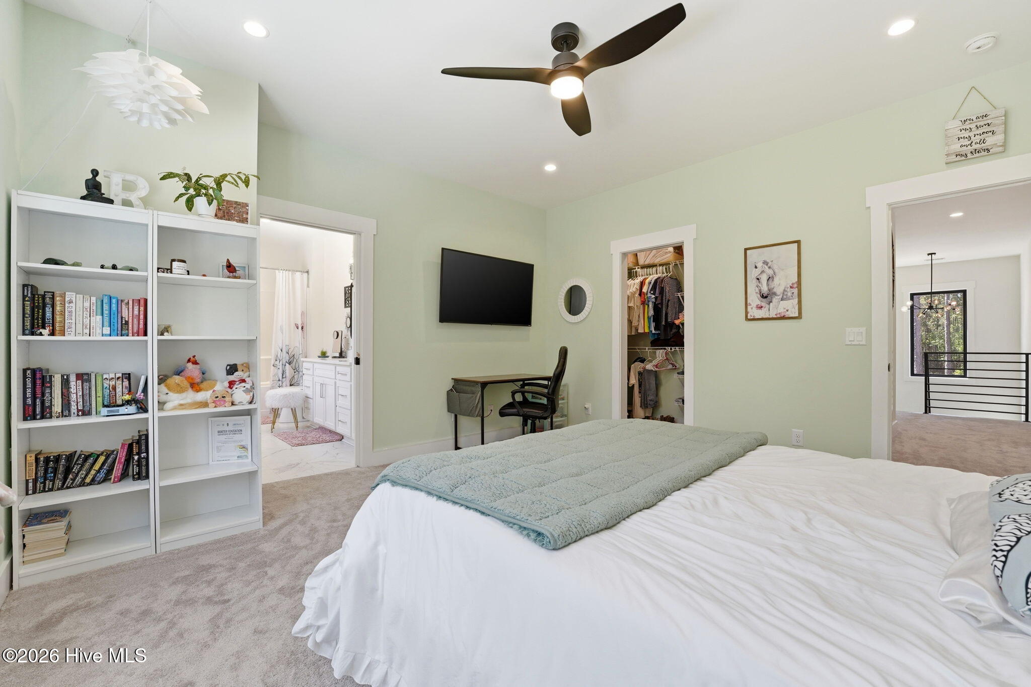 655 Tufts Vista