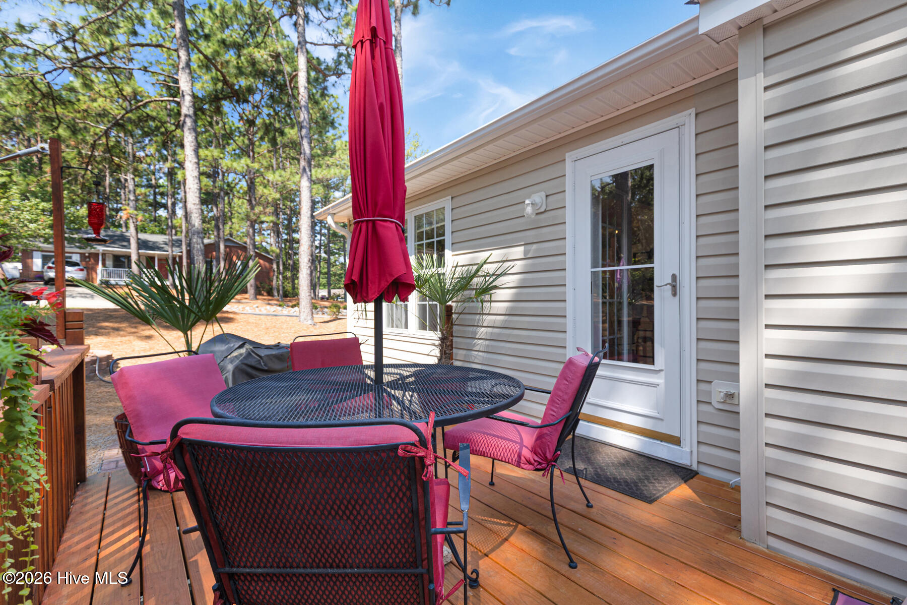 315 Sandhills Circle