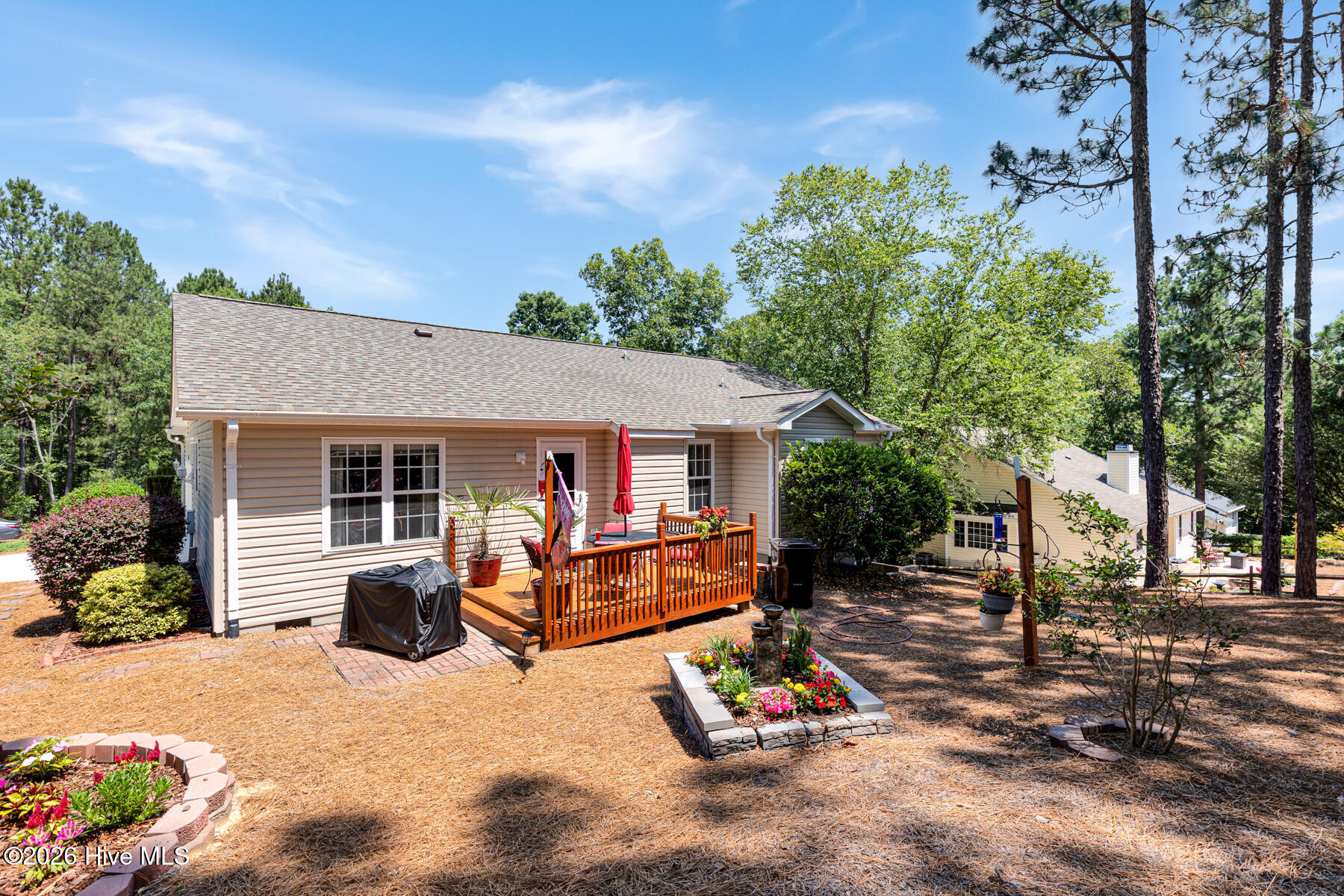 315 Sandhills Circle