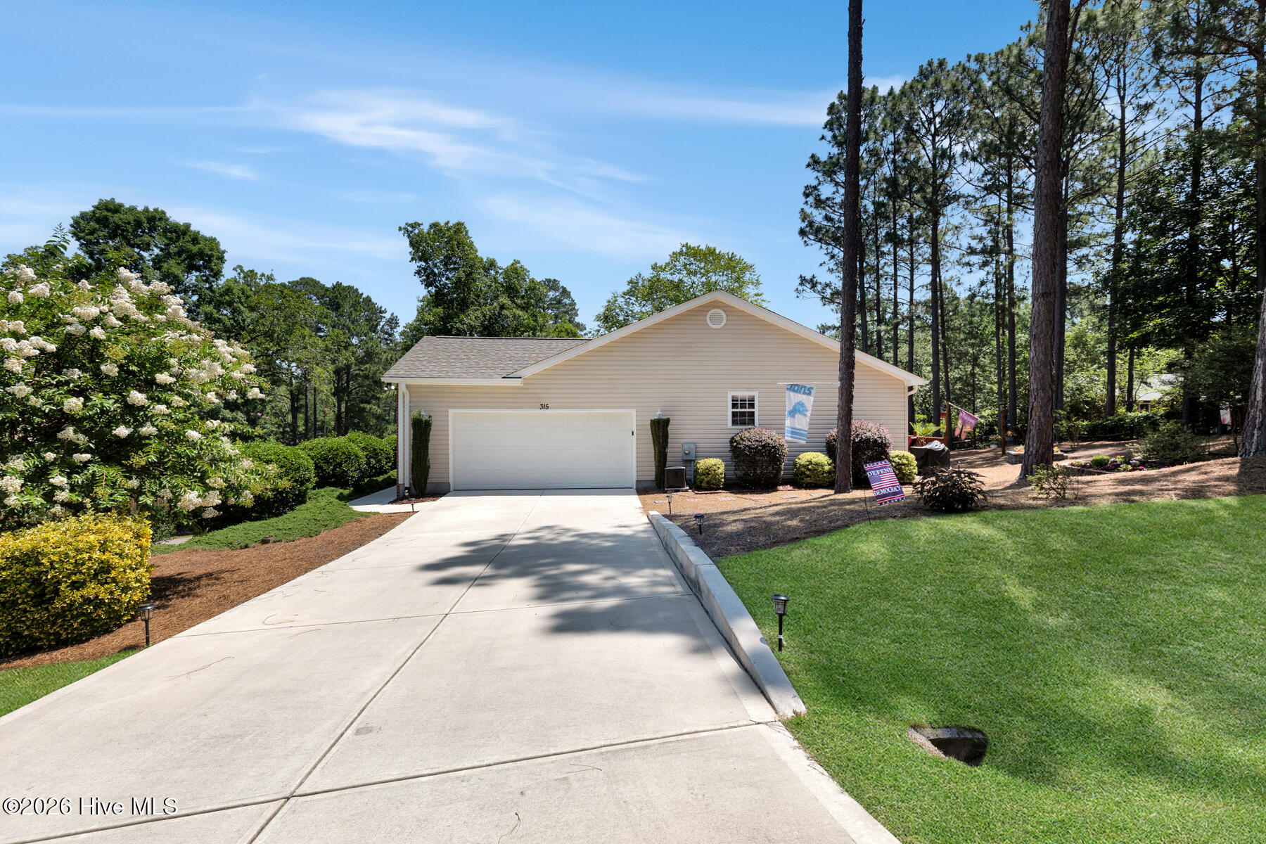 315 Sandhills Circle