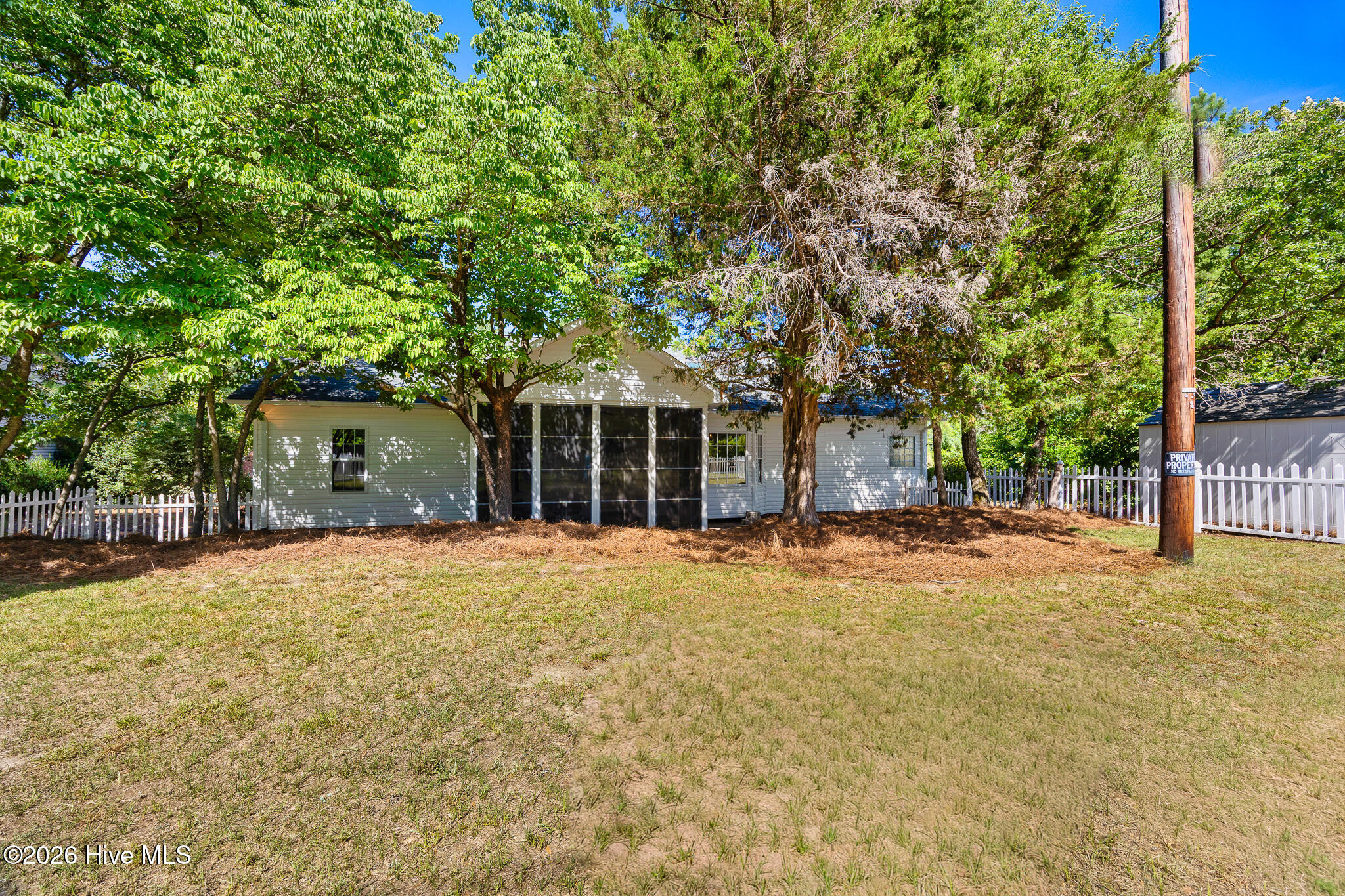 1235 Burning Tree Road 12