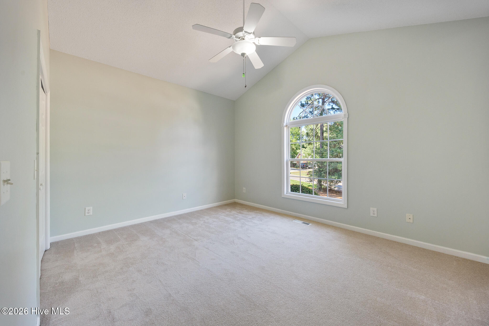 1235 Burning Tree Road 12