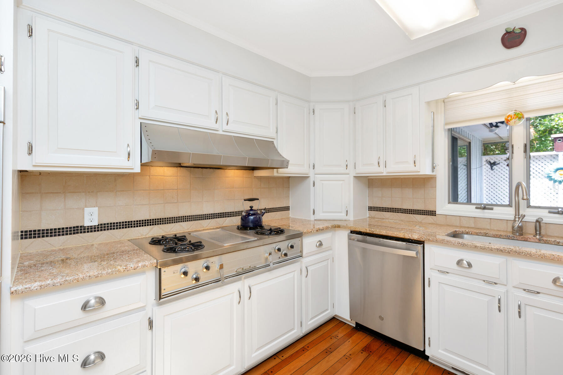 135 Devonshire Avenue W
