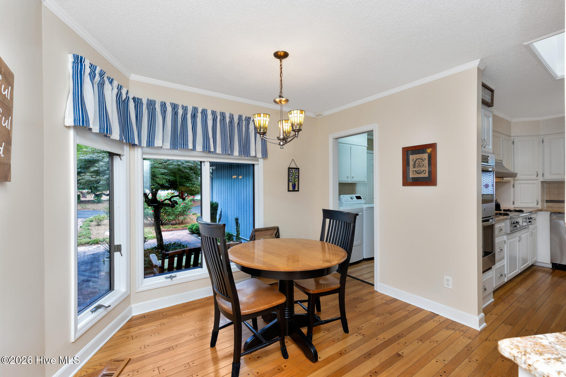 135 Devonshire Avenue W
