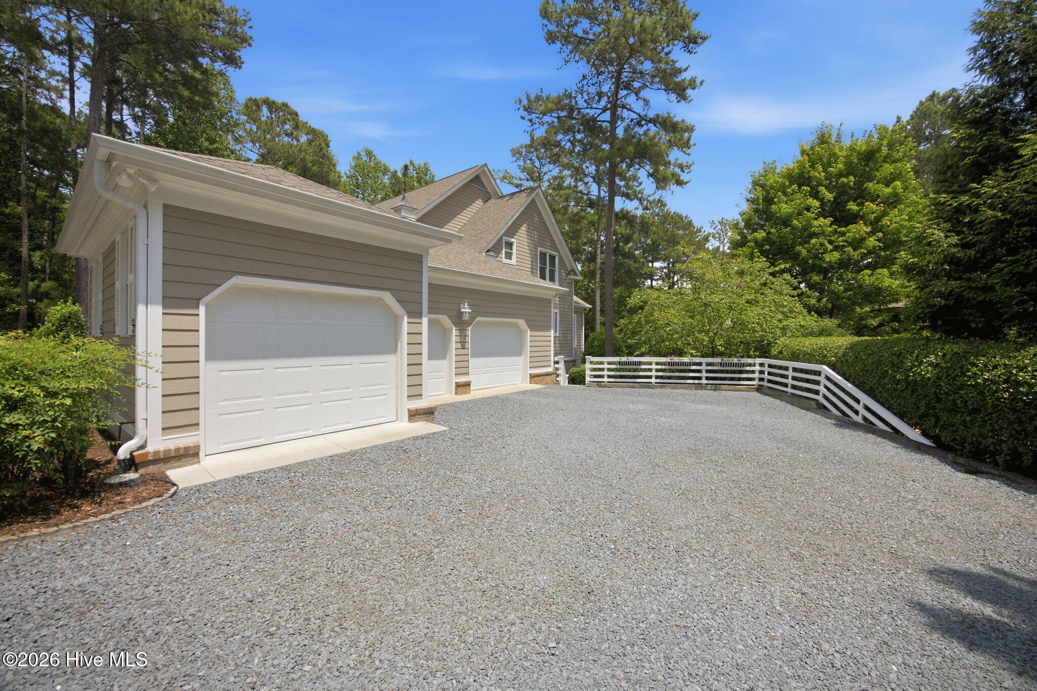 83 Abbottsford Drive