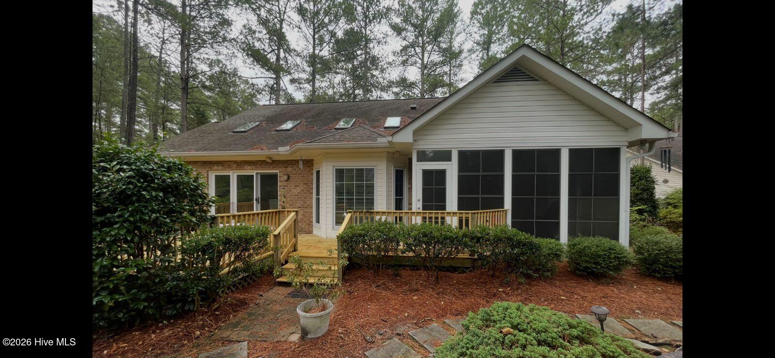 5 Woodway Lane