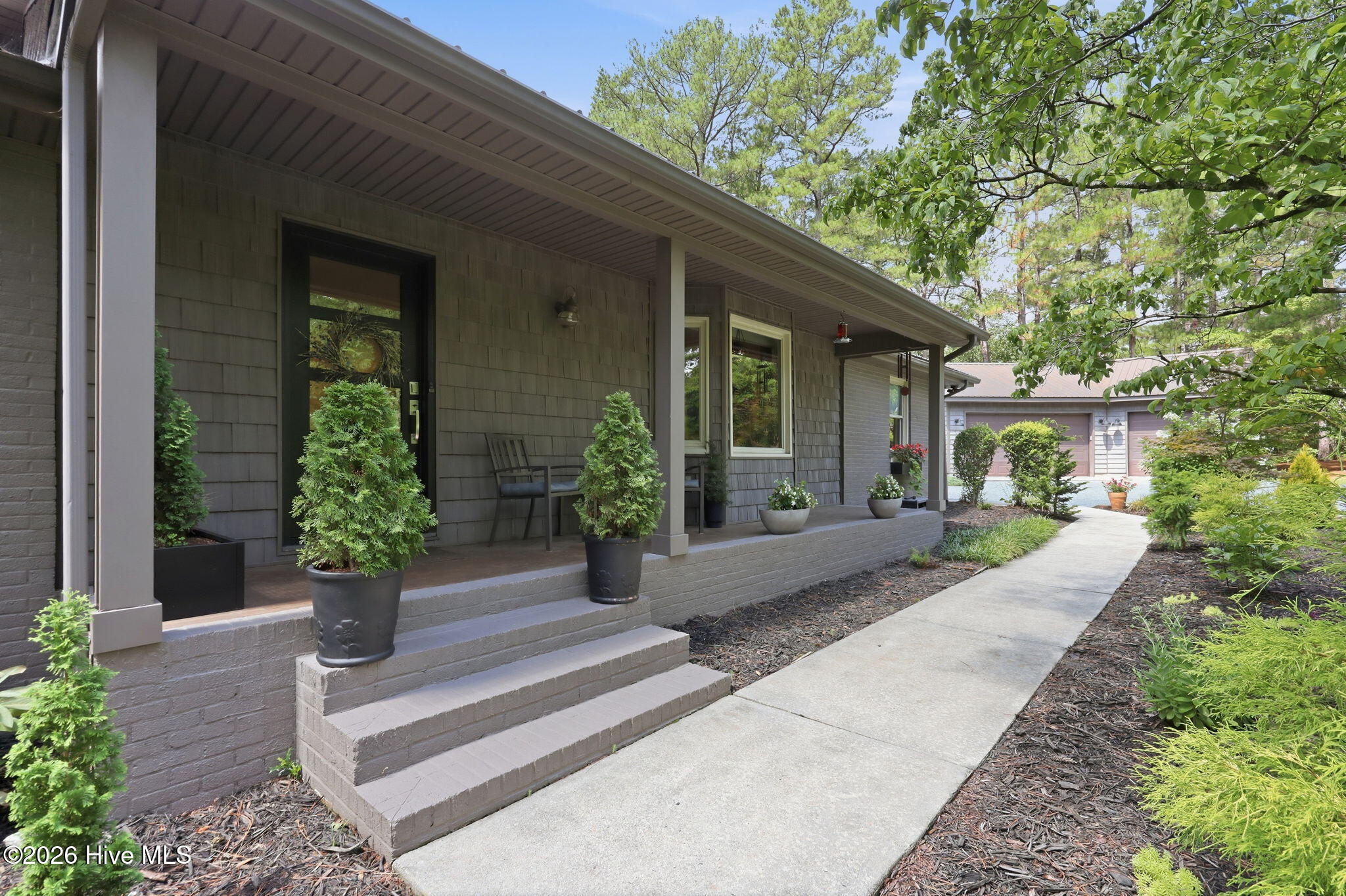 9 Lakewood Court