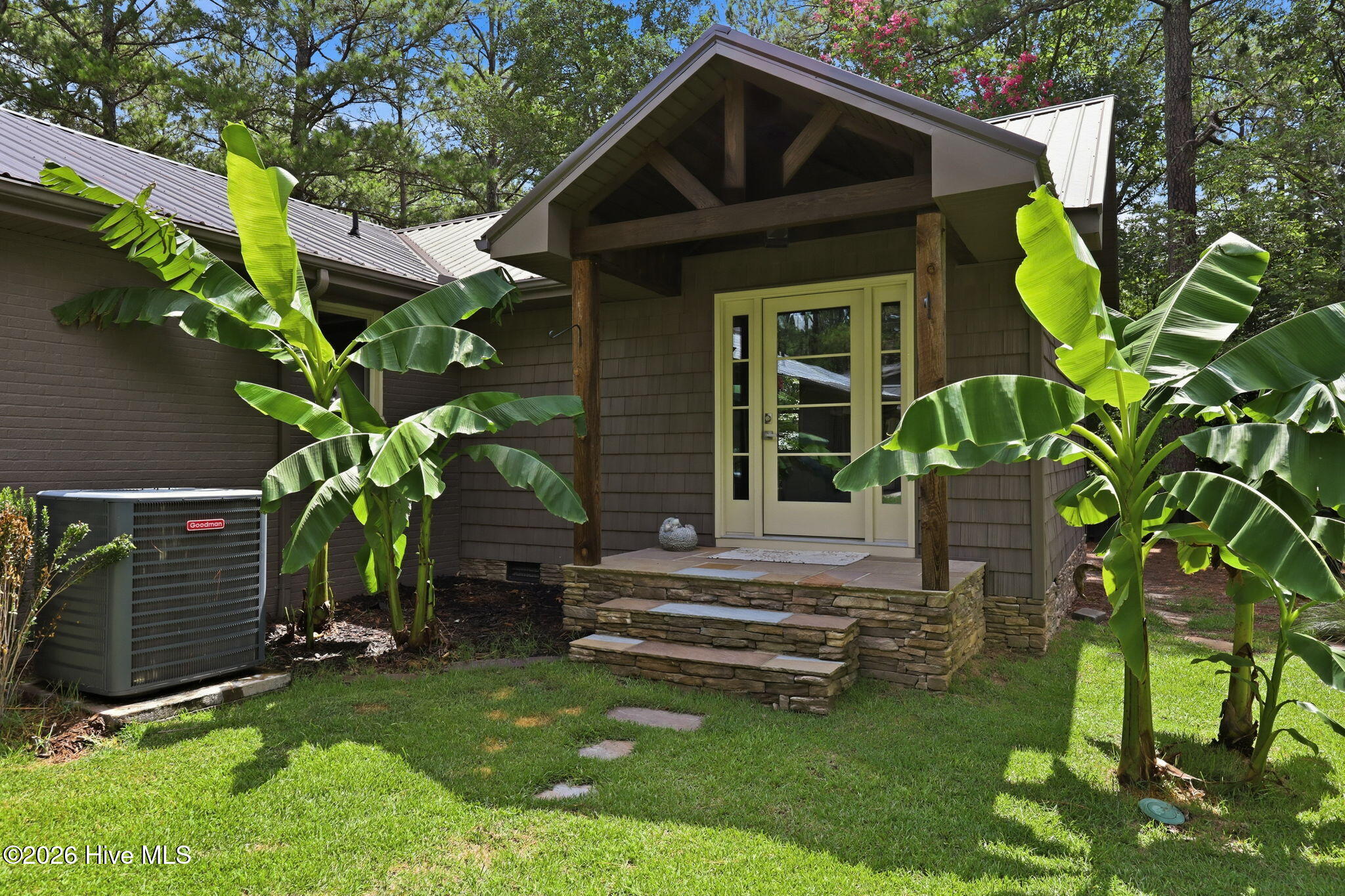9 Lakewood Court