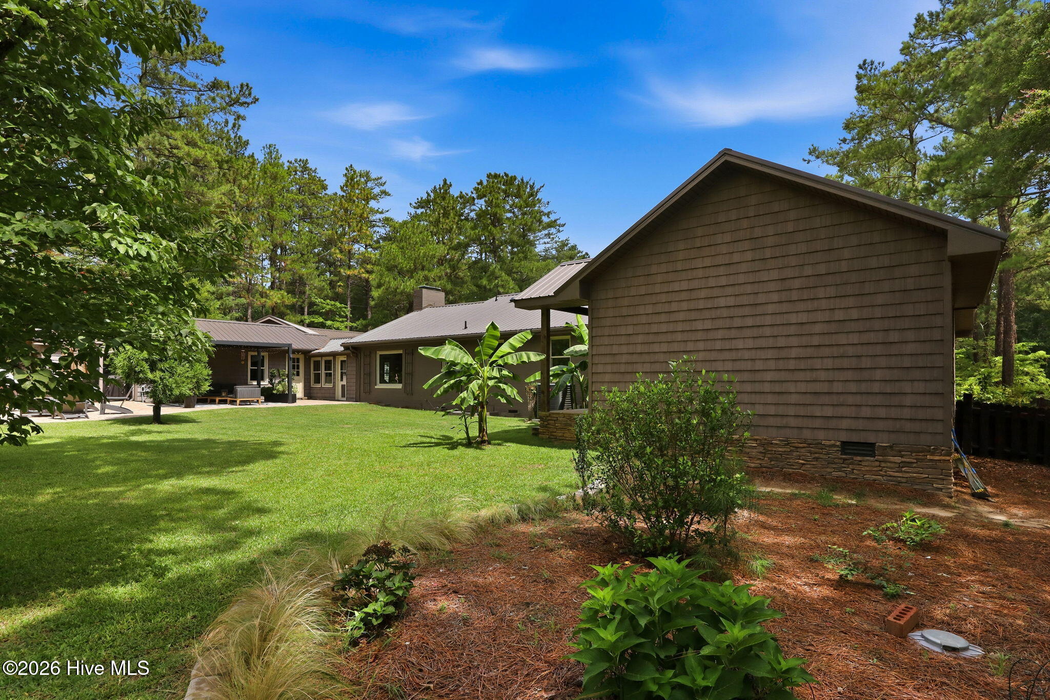 9 Lakewood Court