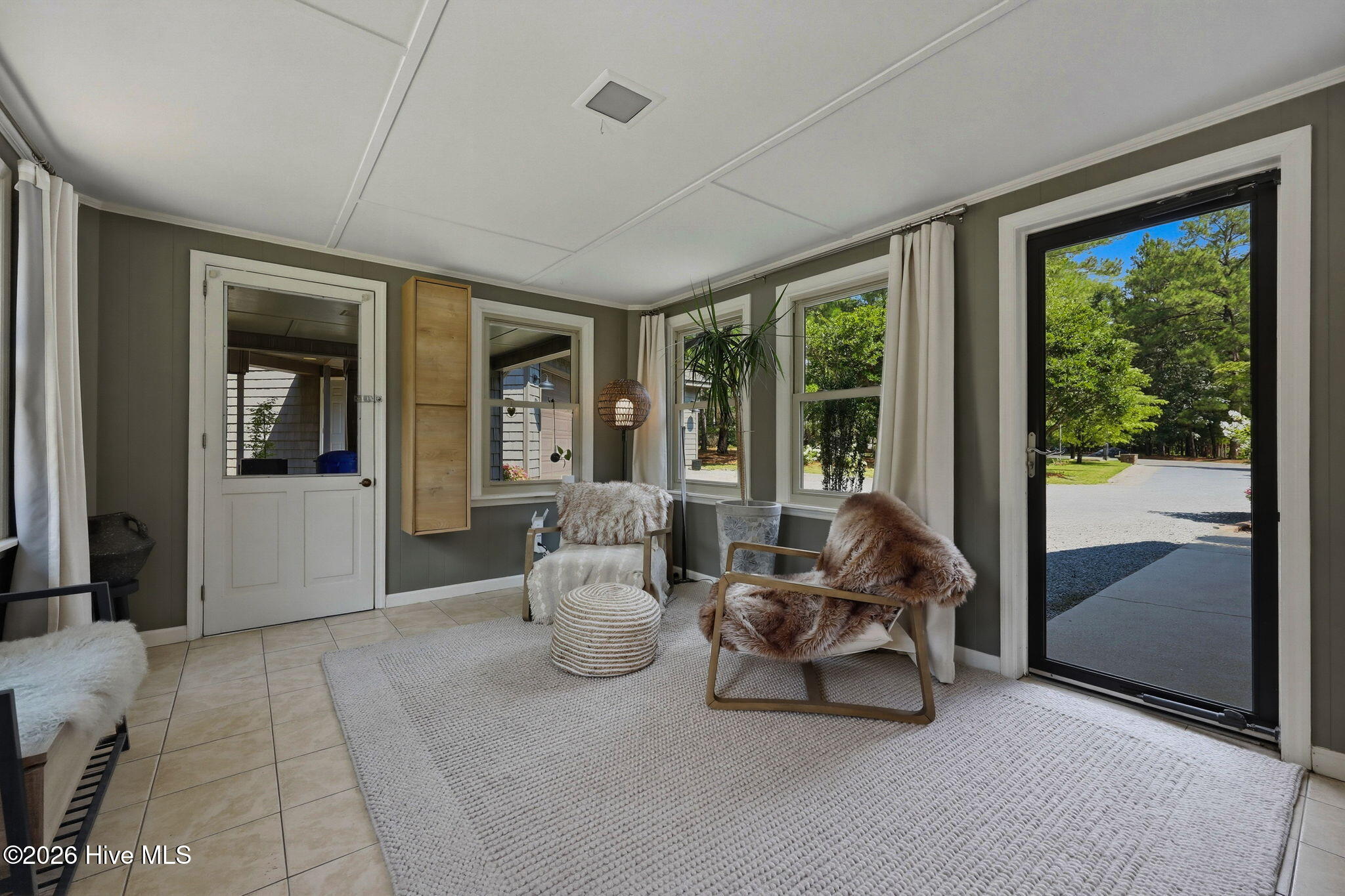 9 Lakewood Court