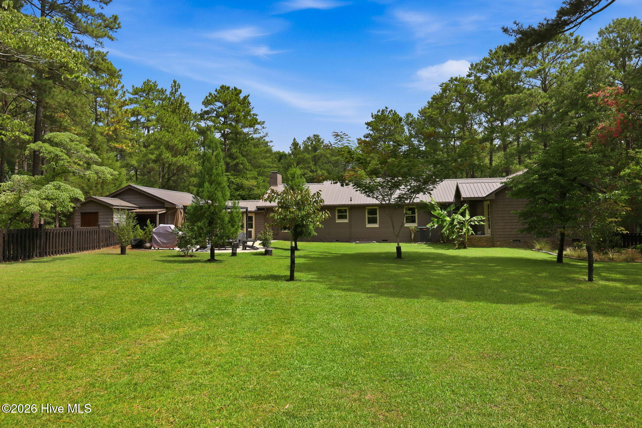 9 Lakewood Court