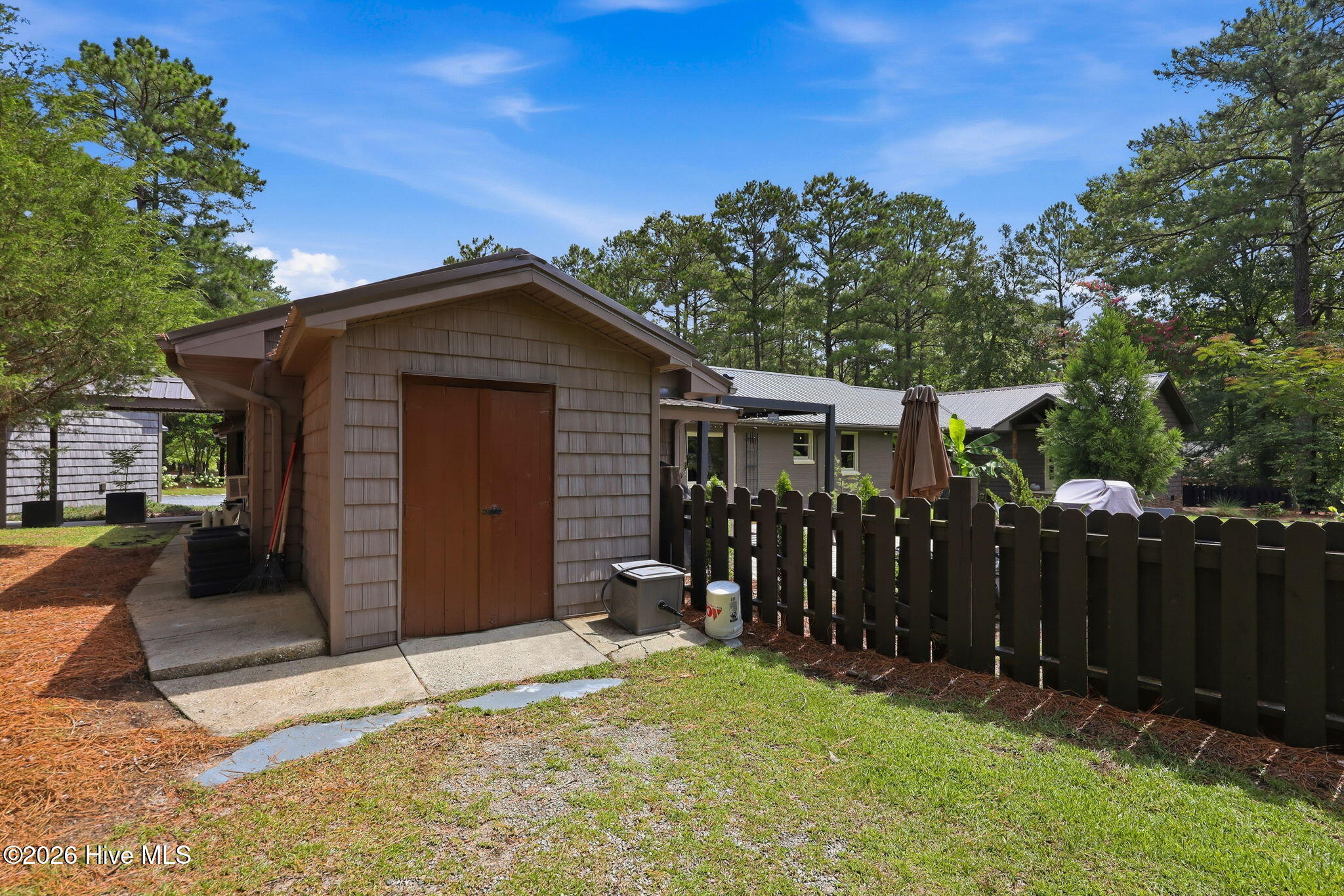 9 Lakewood Court